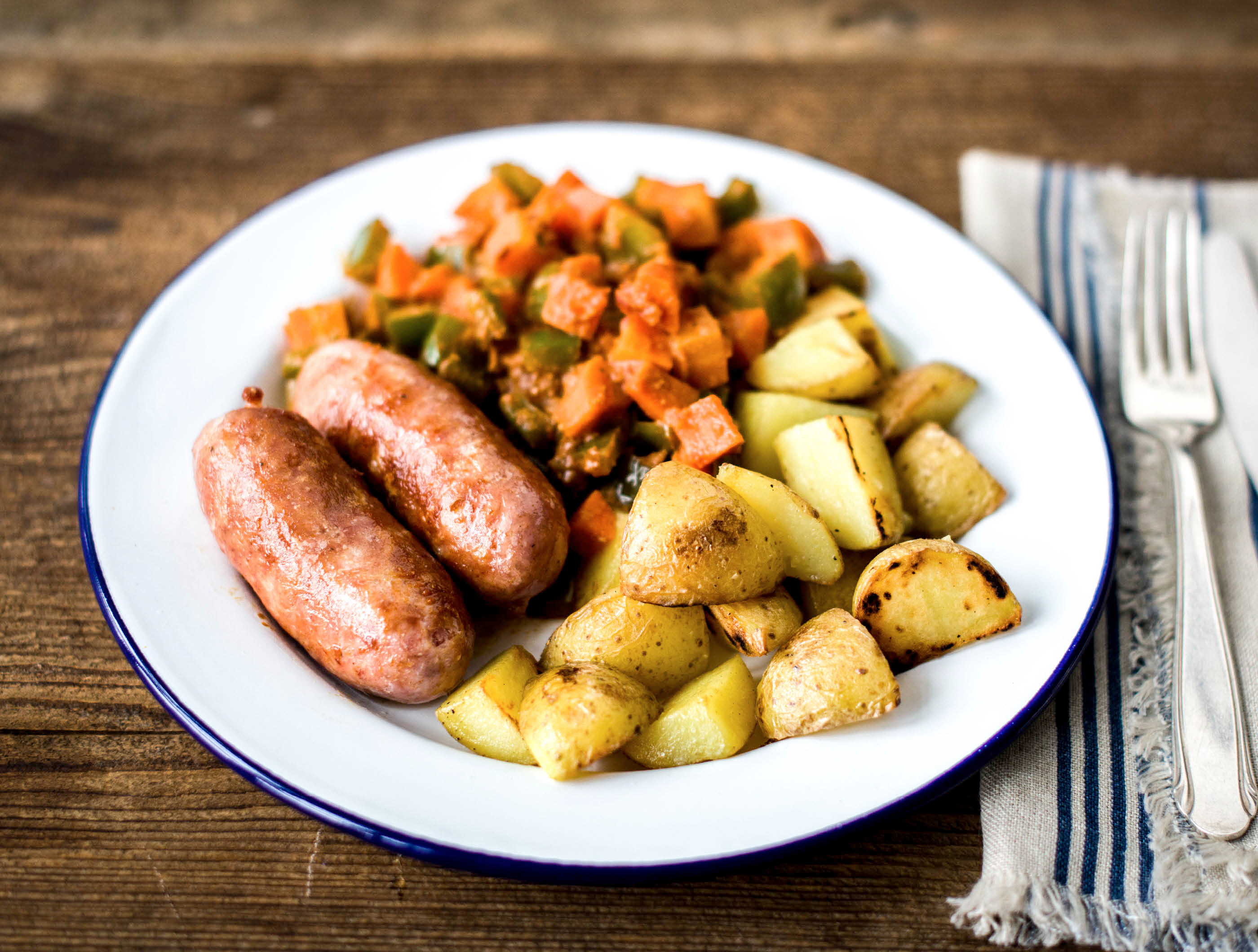 Wildzwijnworstjes met ratatouille en krieltjes