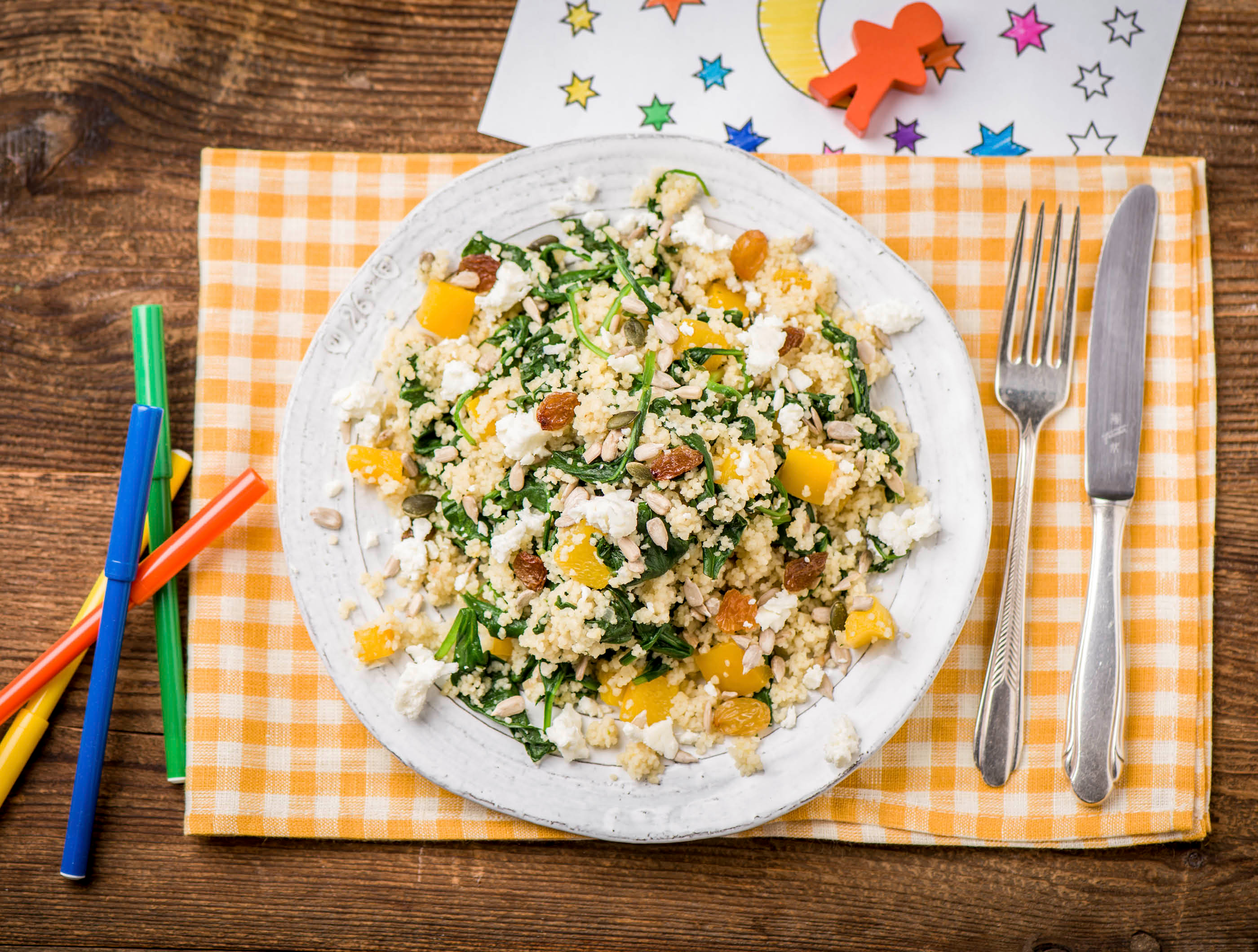 Couscous met feta, groenten en rozijntjes