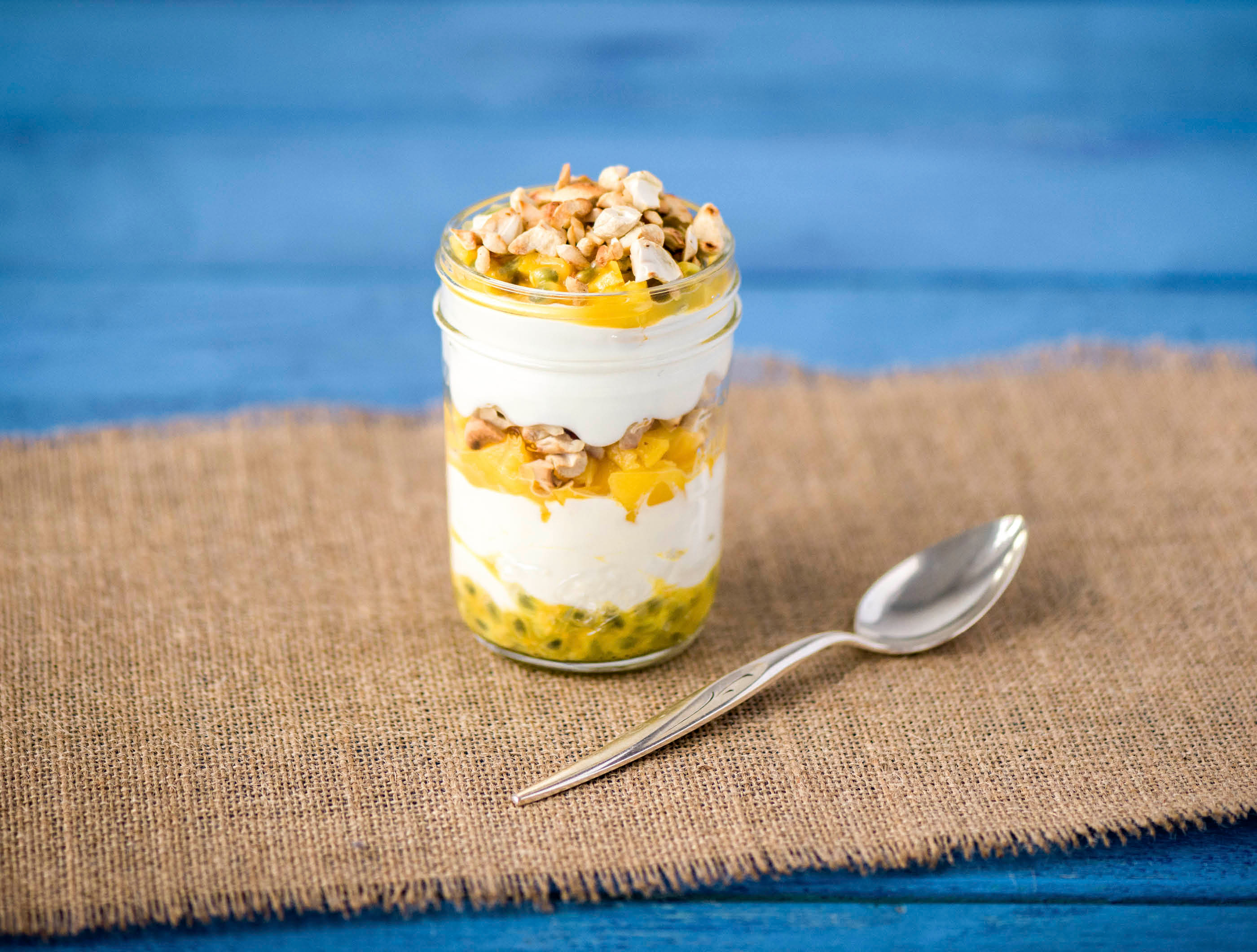 Trifle met mango en passievrucht