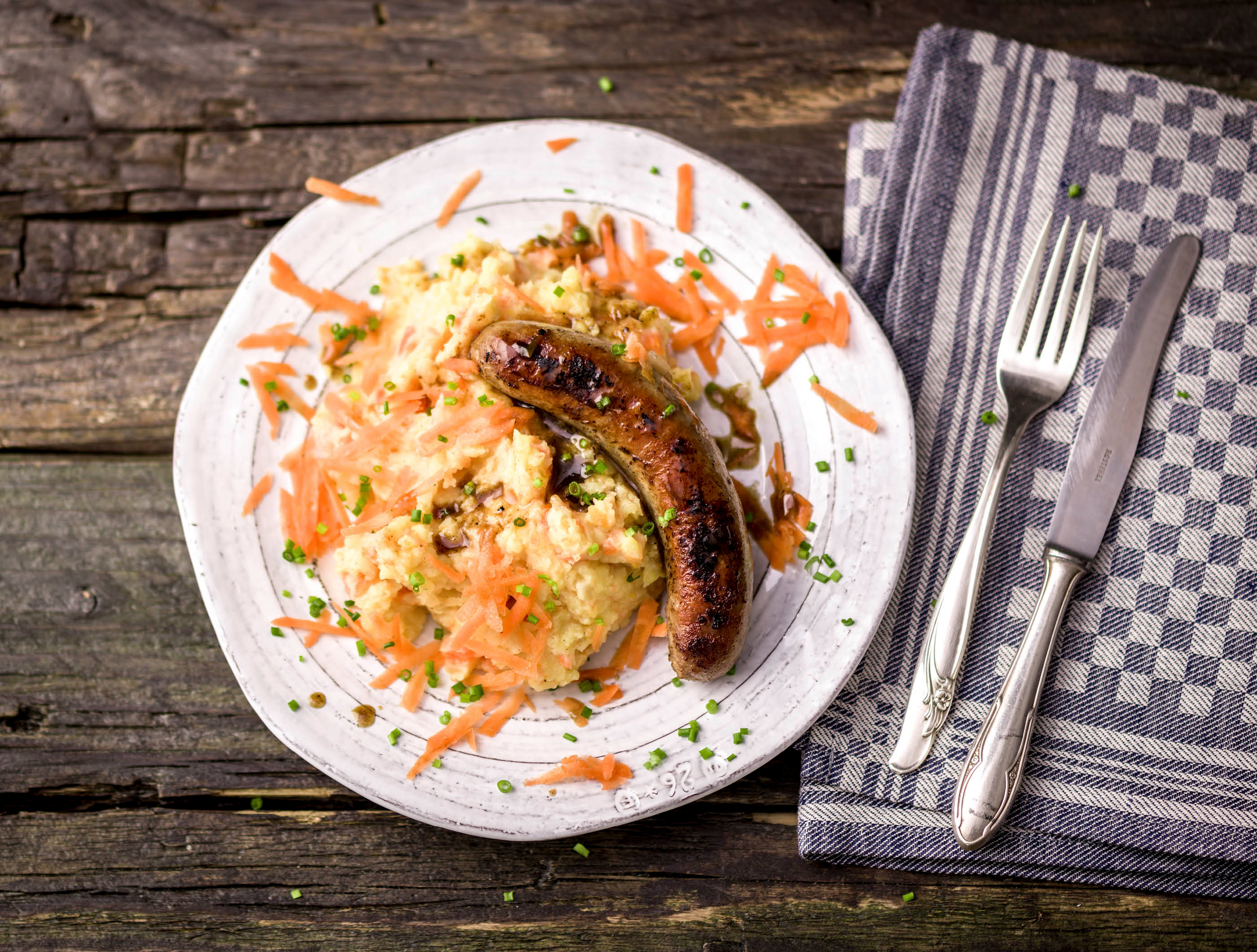 Hutspot met worst van Brandt & Levie en frisse bieslook