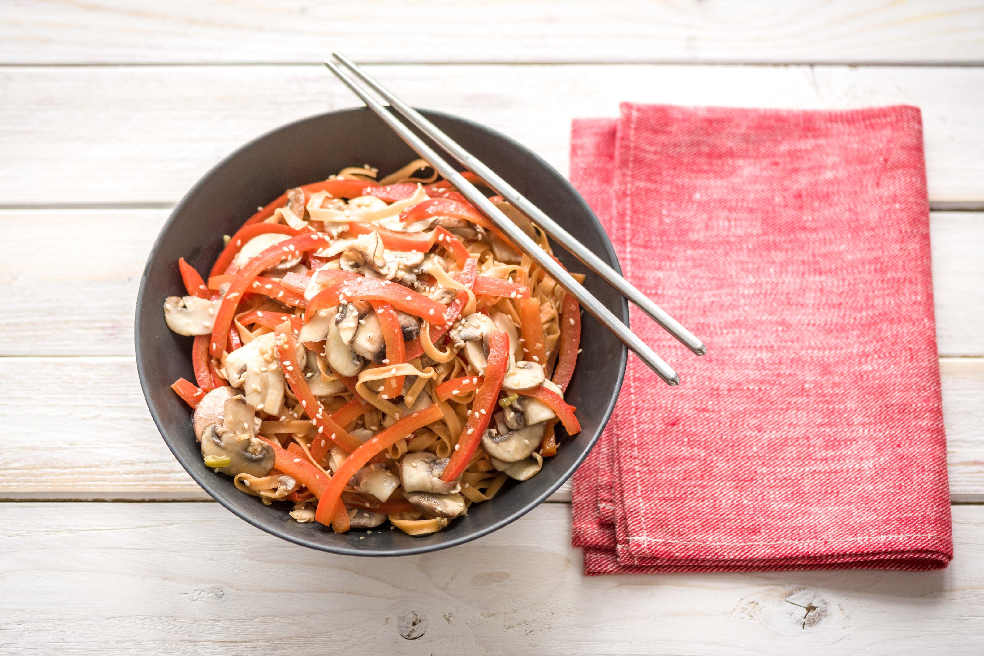 Asiatische Chili-Nudeln mit Zitronengras
