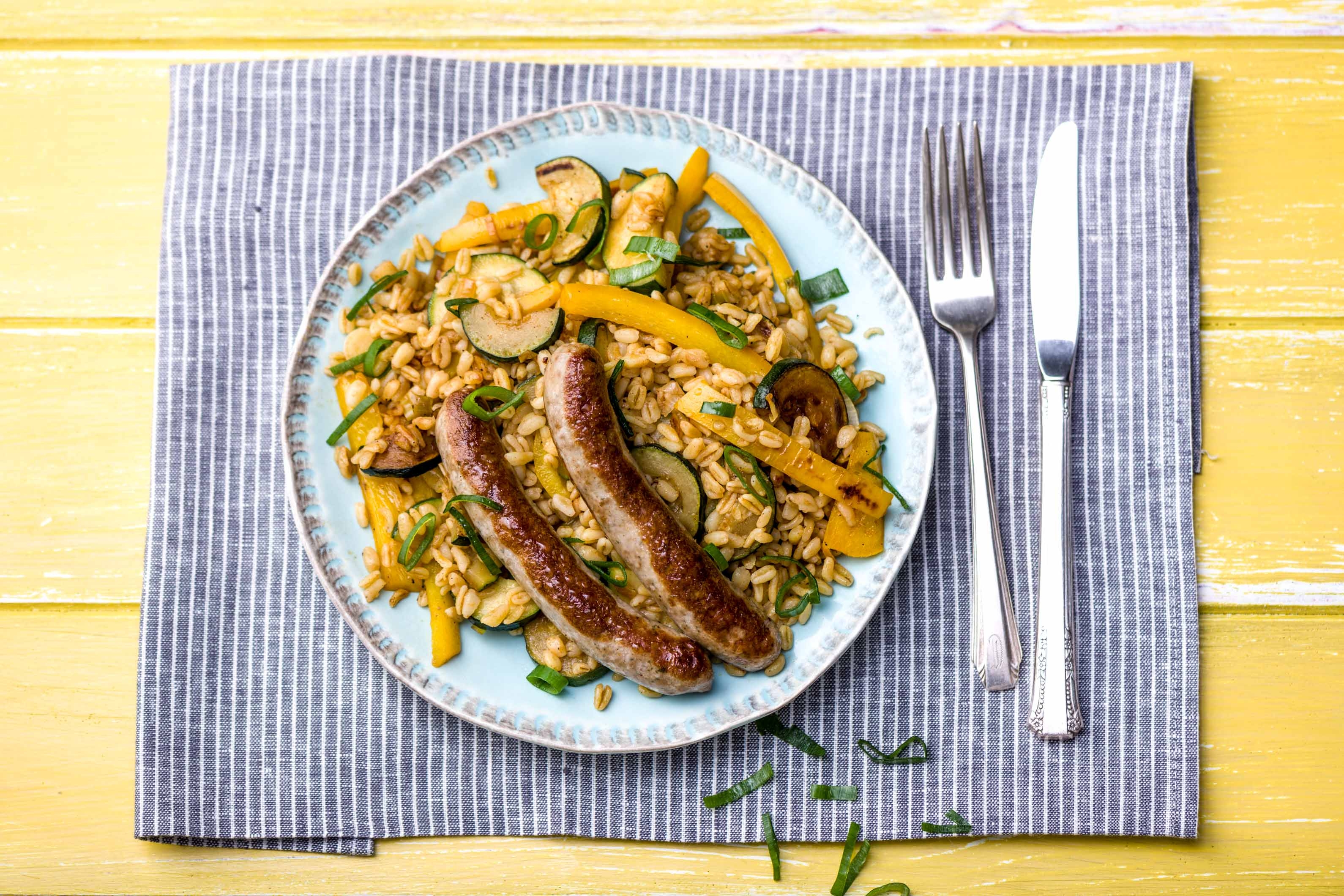 Parelgerst met merguezworstjes