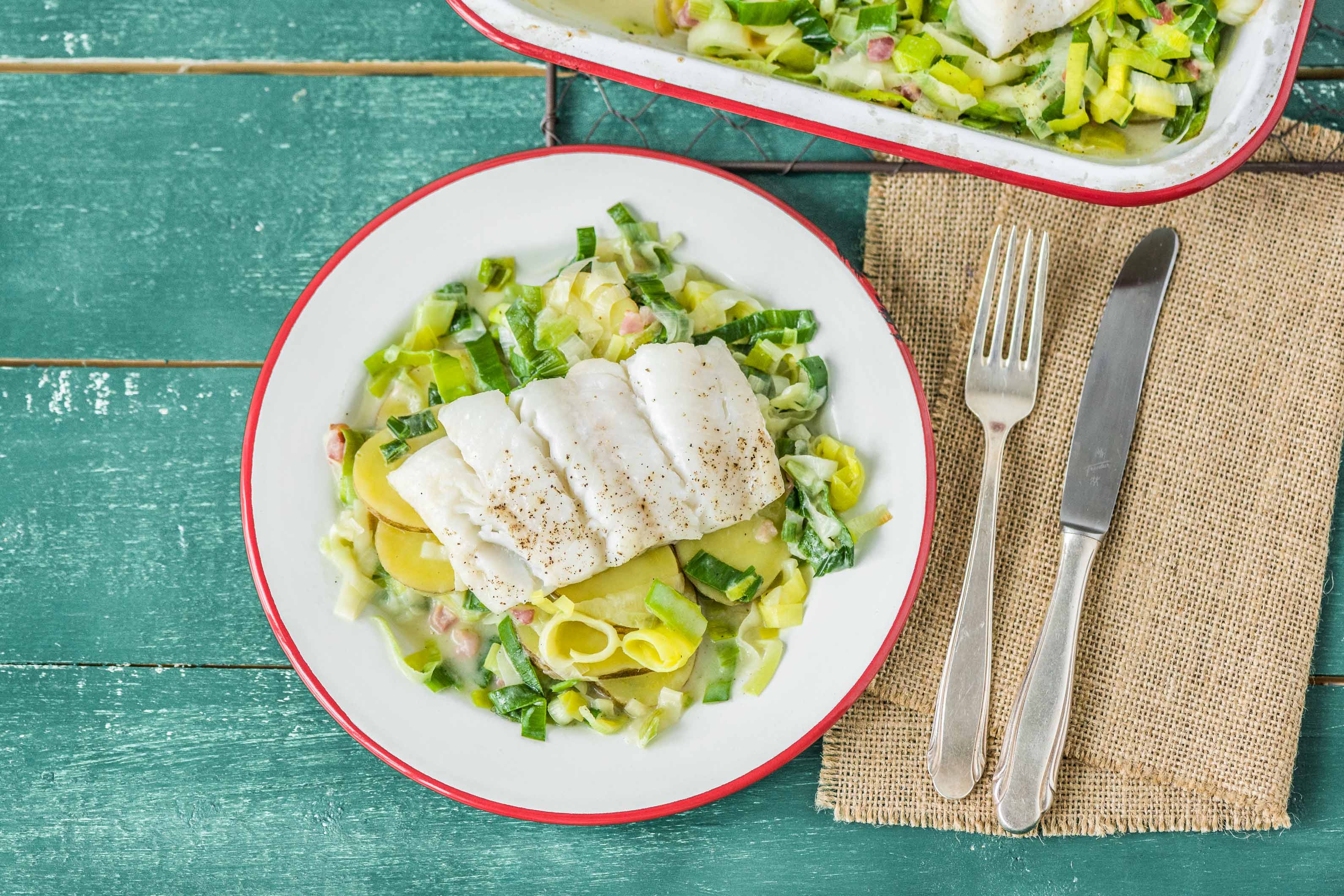 Romige aardappel-preischotel met spekjes en kabeljauw