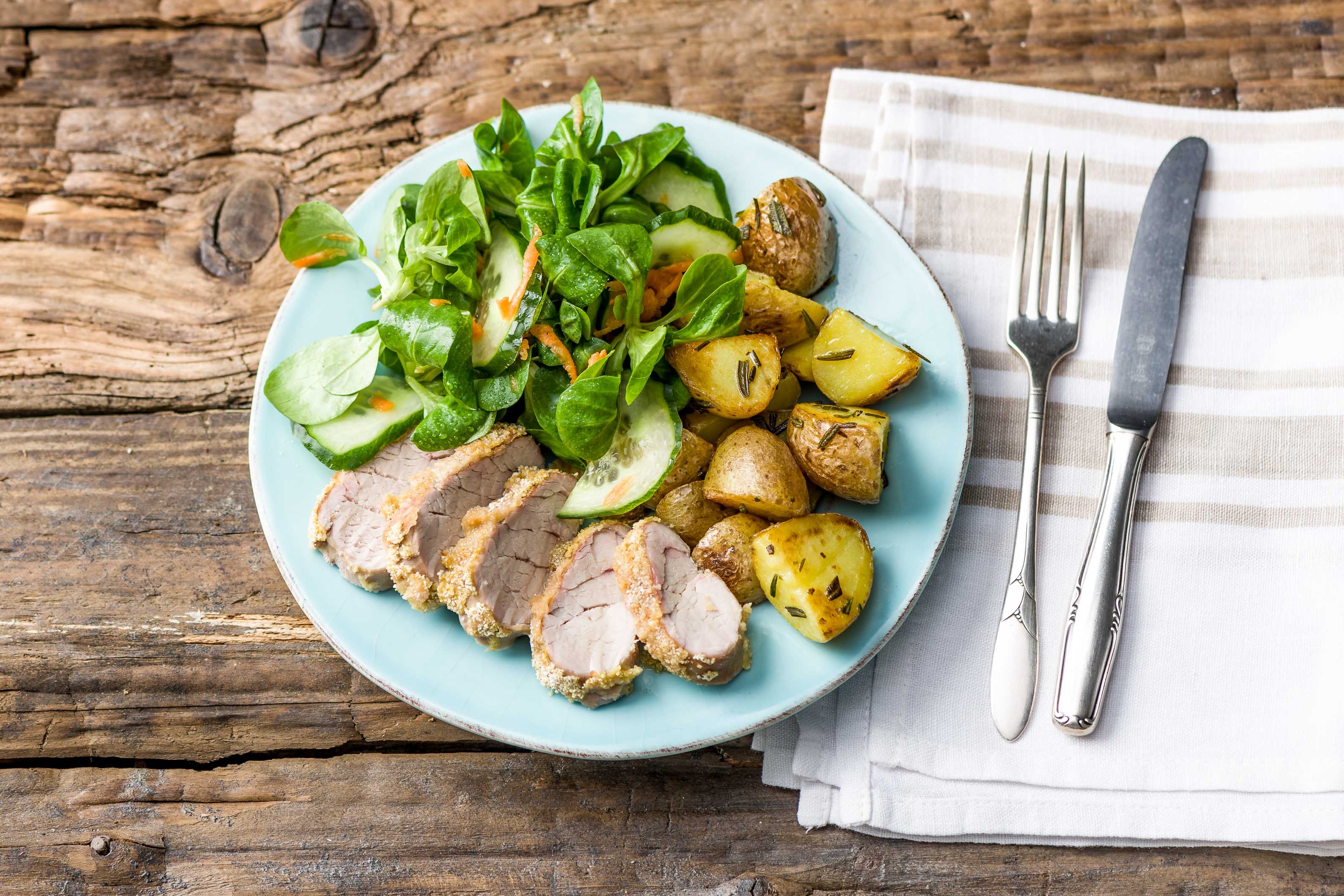 Fit für den Frühling: Schweinefilet mit Senfkruste,