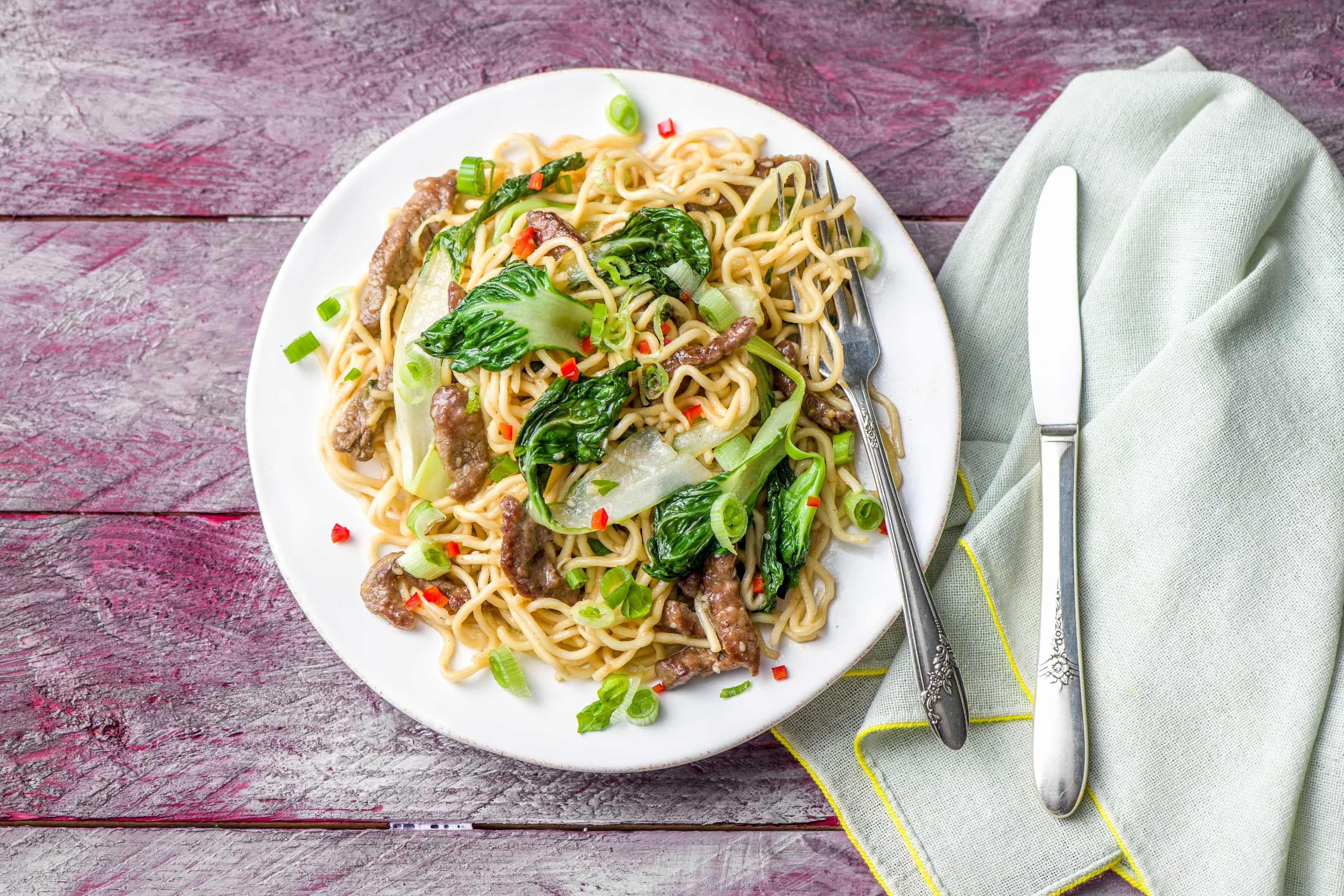 Gruß aus Fernost: Rindfleisch-Nudel-Pfanne „Teriyaki“