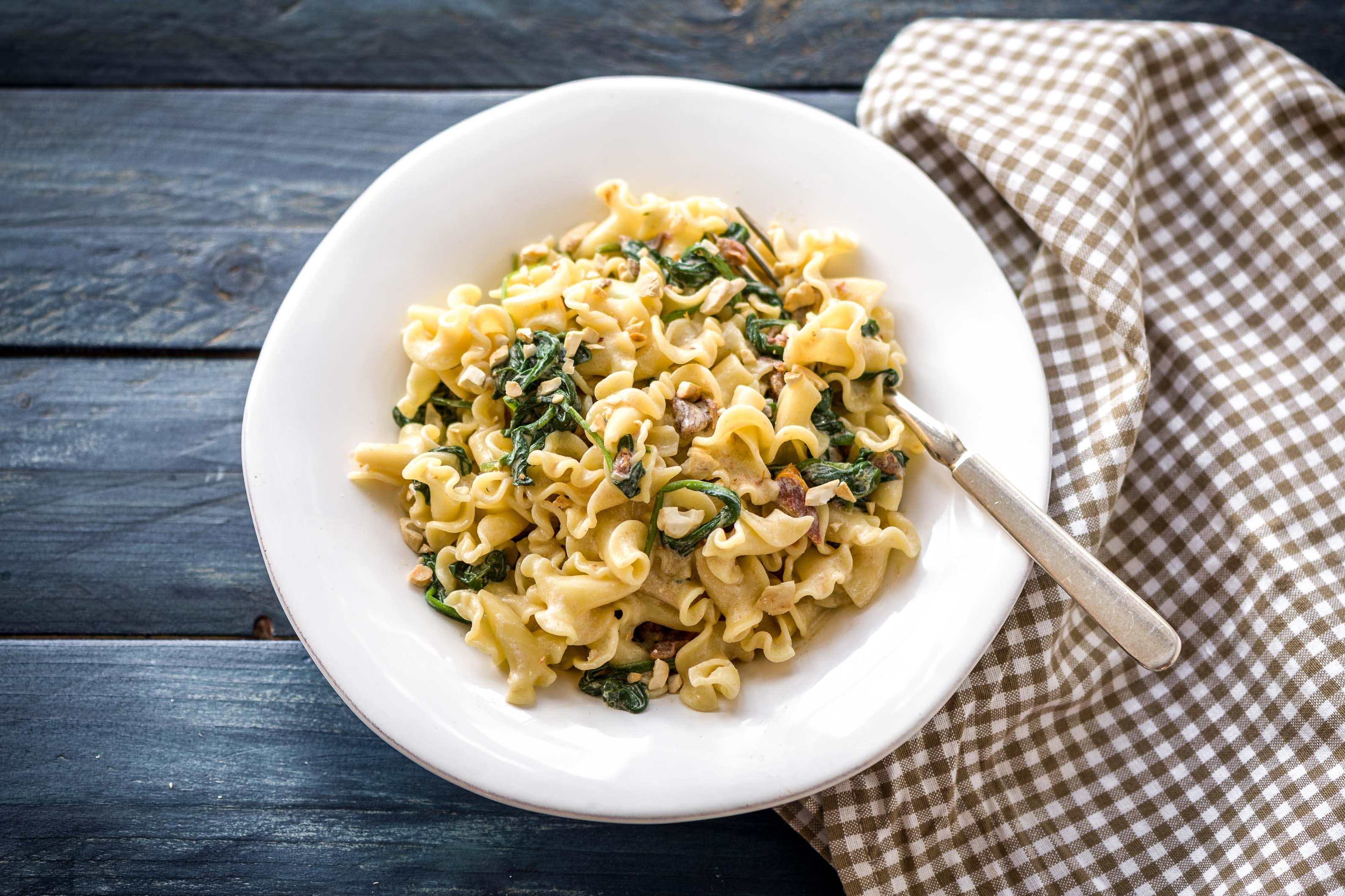 Schnelle Pasta mit Spinat-Ricotta-Soße