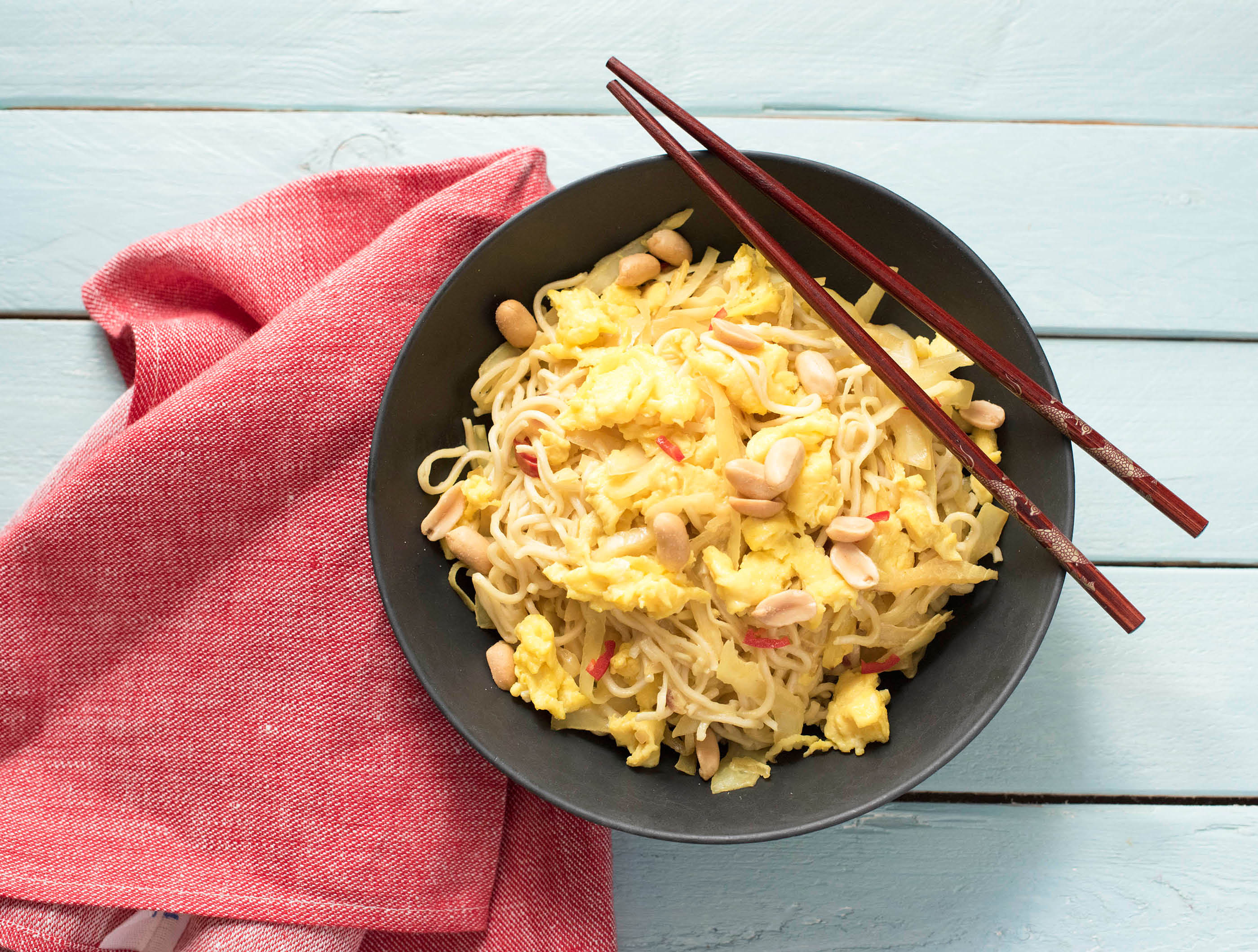 Oosterse roerbak met wittekool