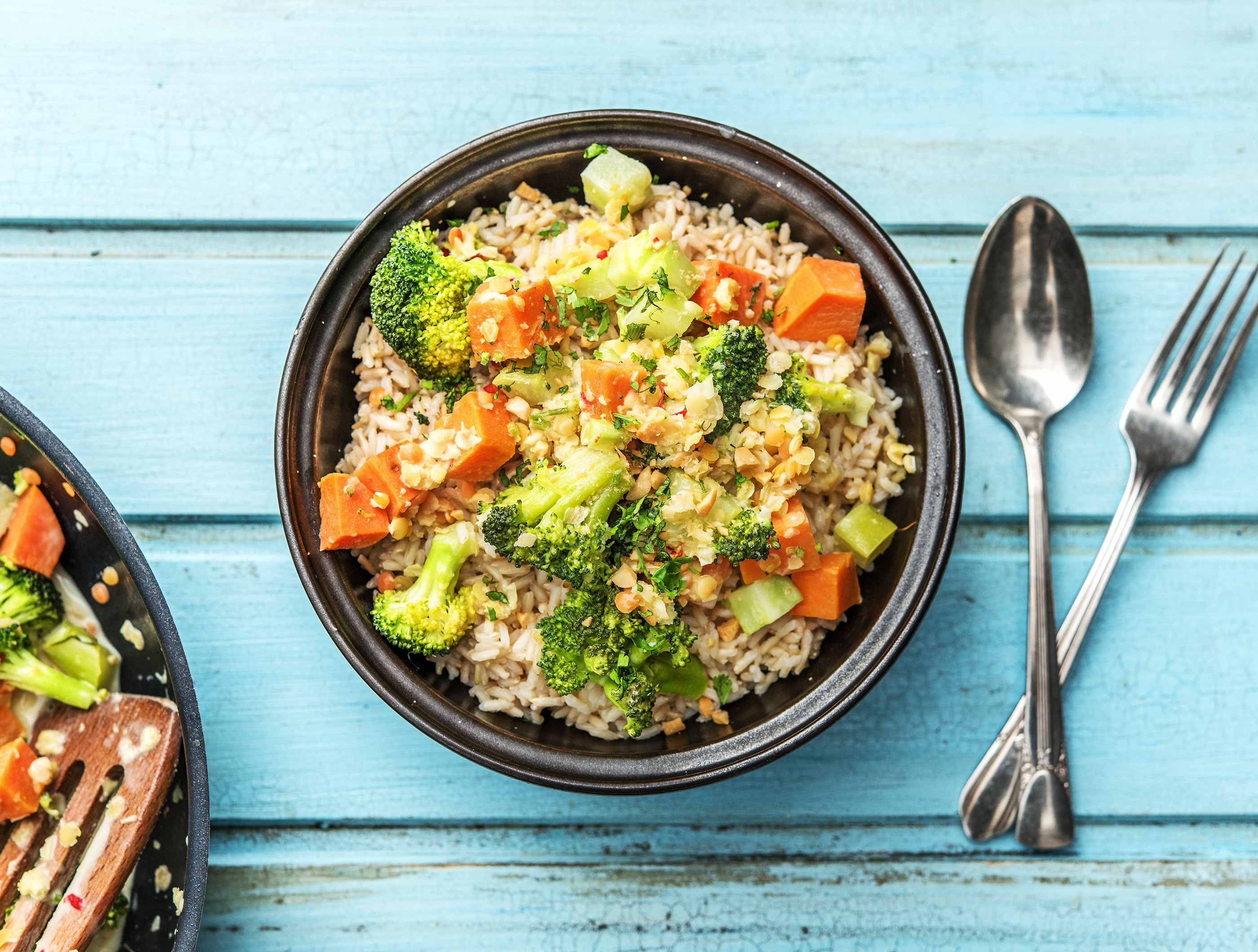 Bataat-linzencurry met broccoli