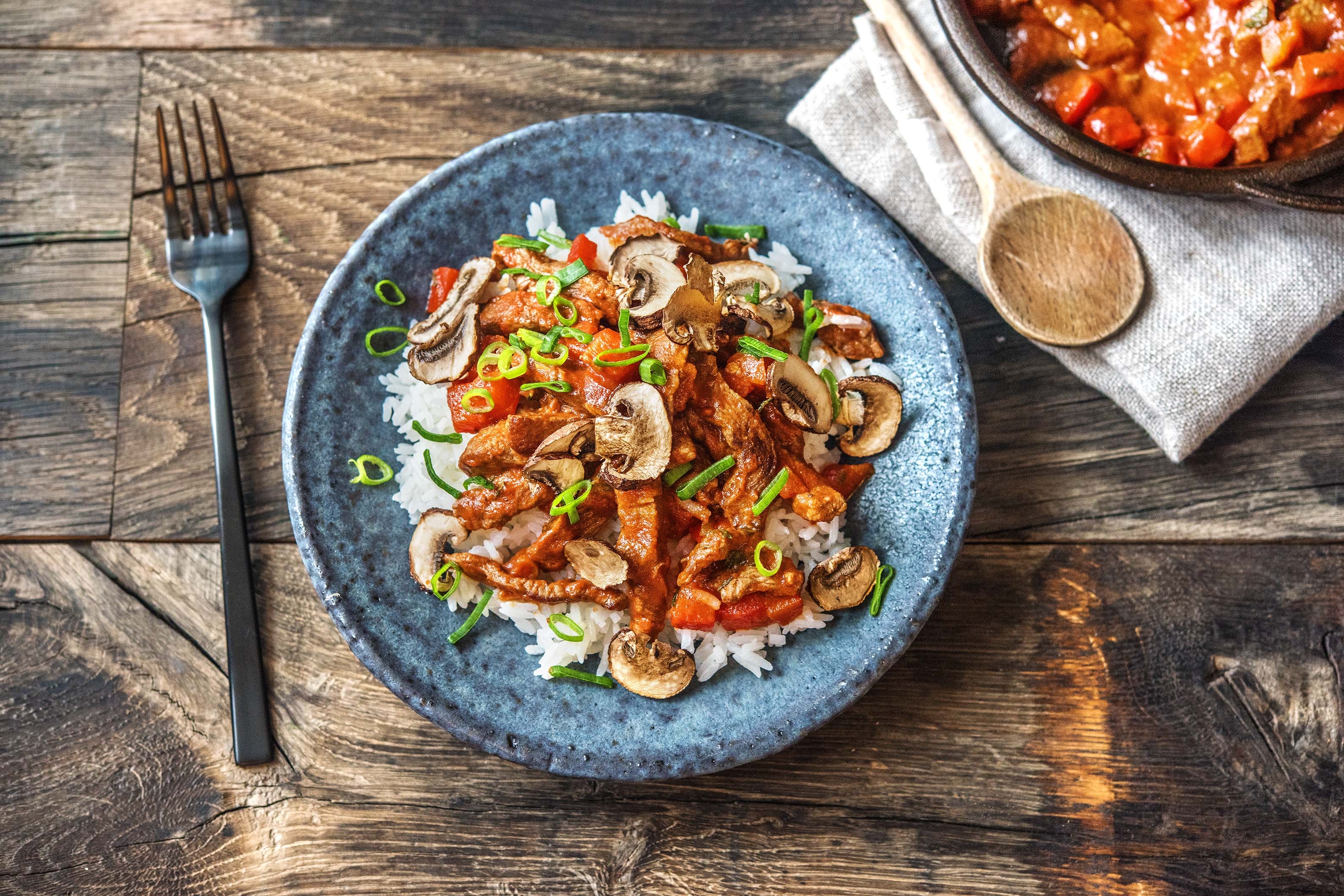 In Tomaten geschmortes Rindfleisch N