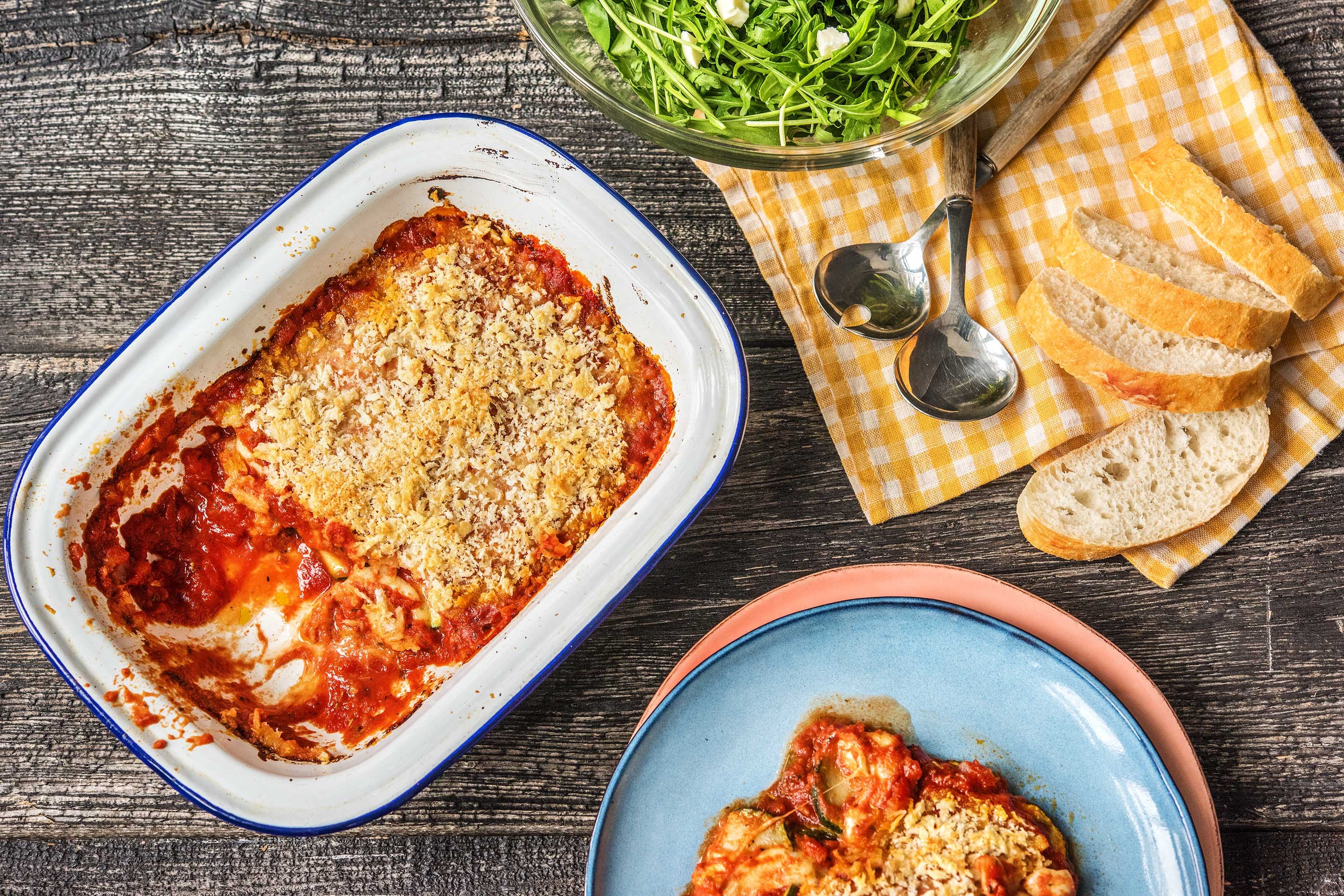 Parmigiana mit Zucchini und Mozzarella,