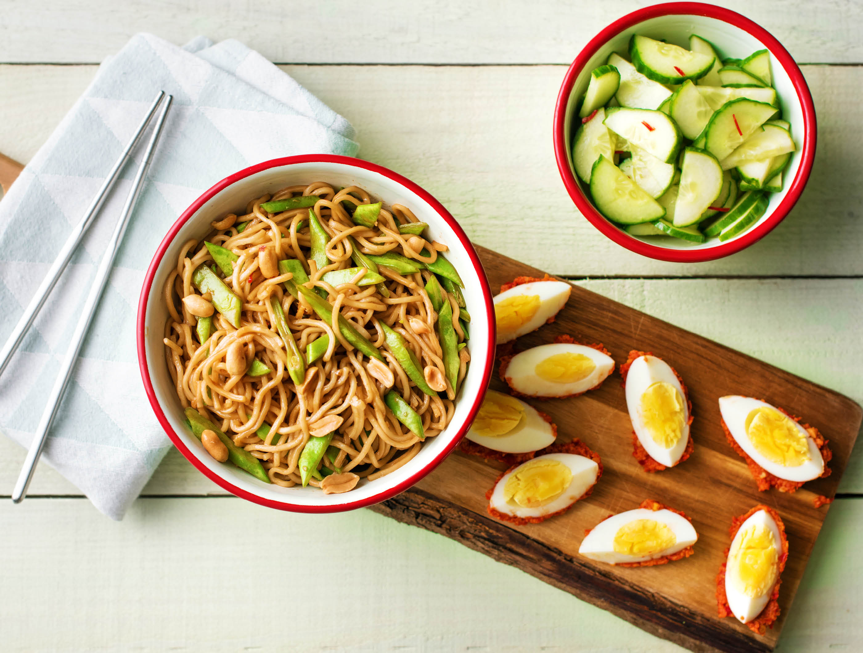Sauté indonésien aux haricots plats et au sambal telur