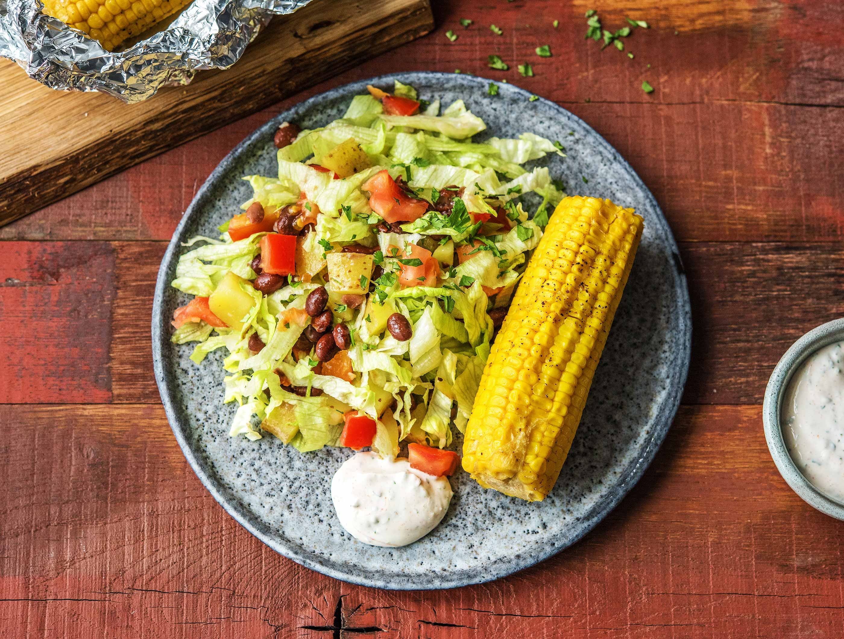 Salade mexicaine, maïs et salade fraîche