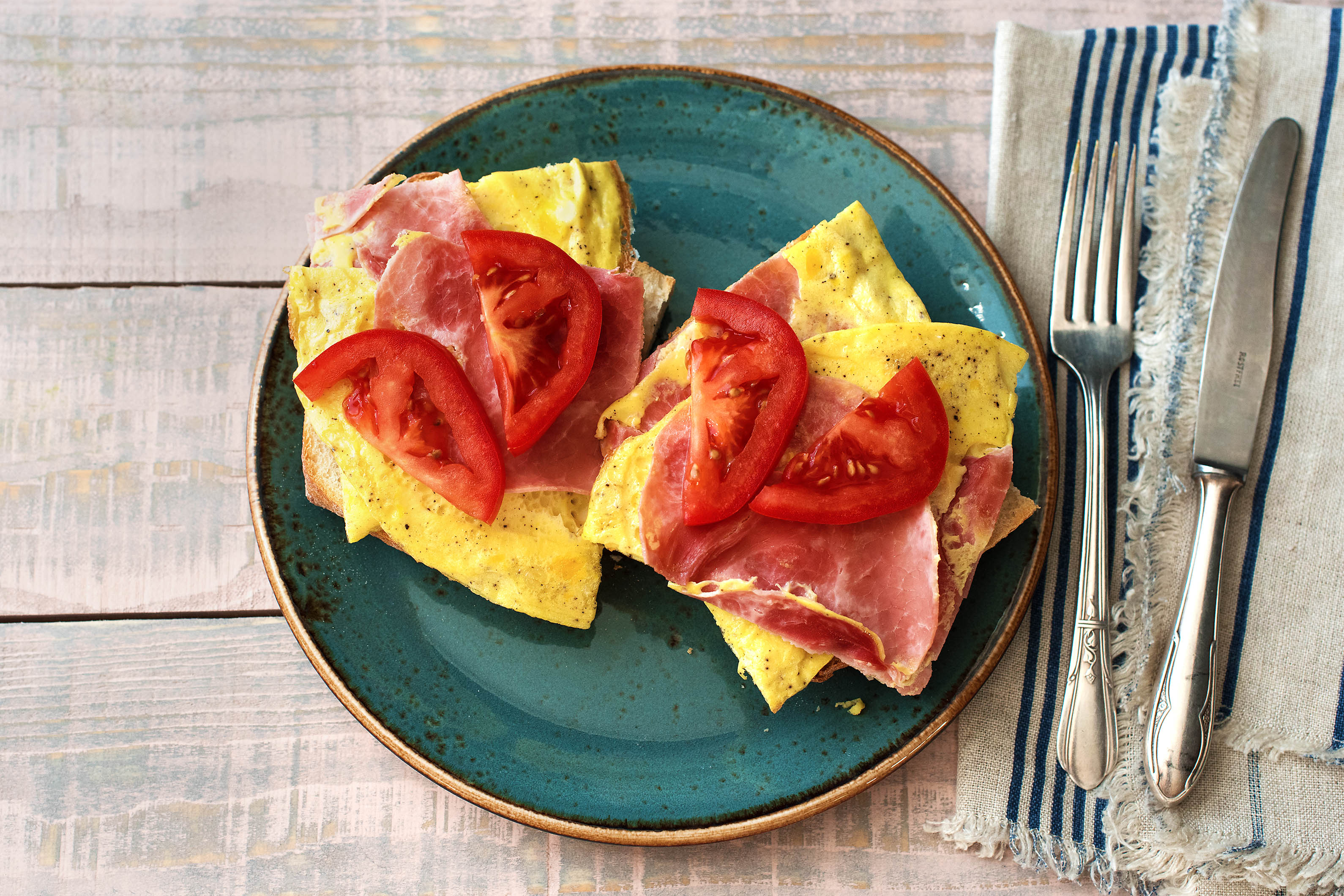 Ciabatta et omelette au jambon