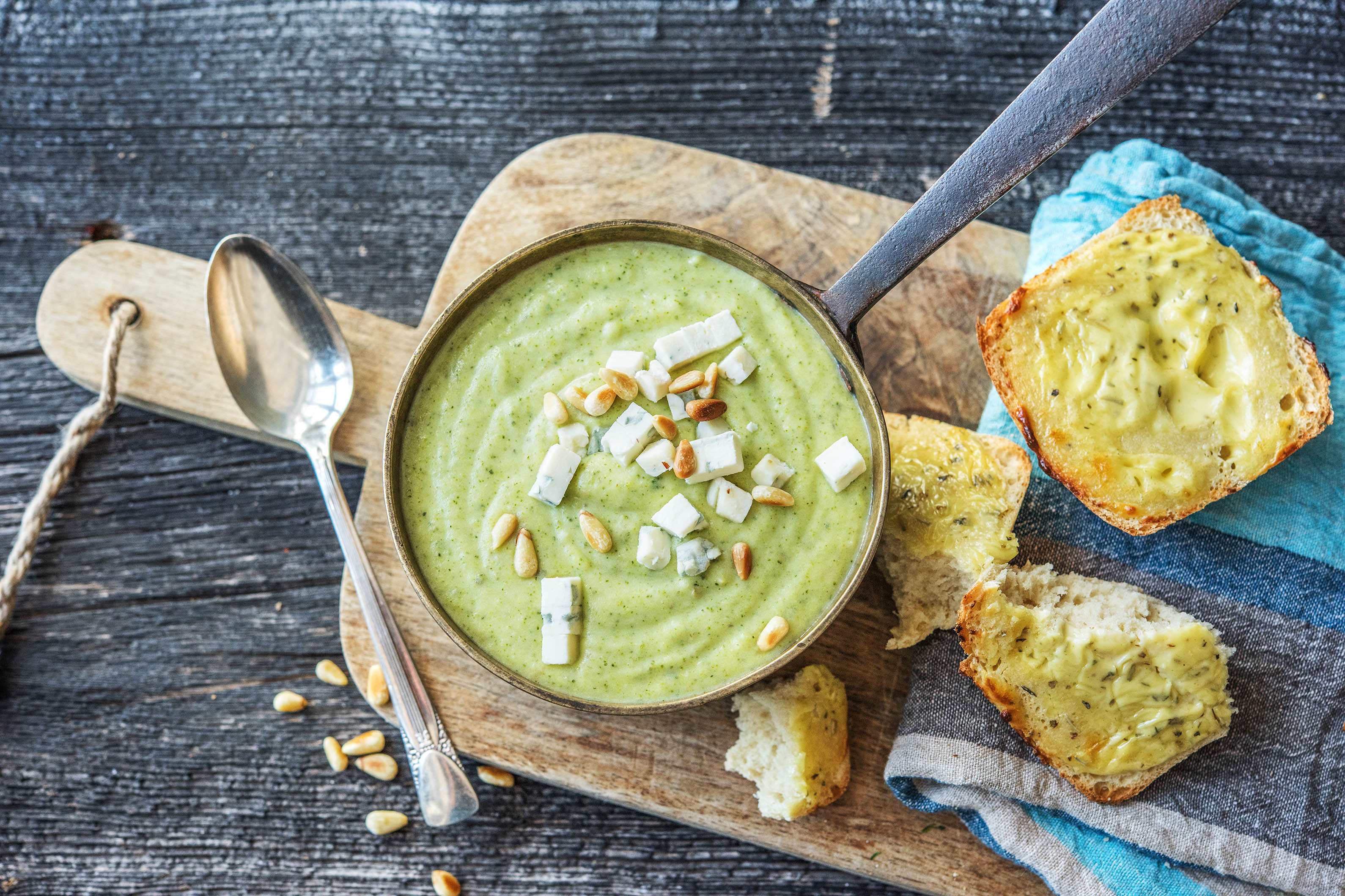 Fluweelzachte broccolisoep met dana blue