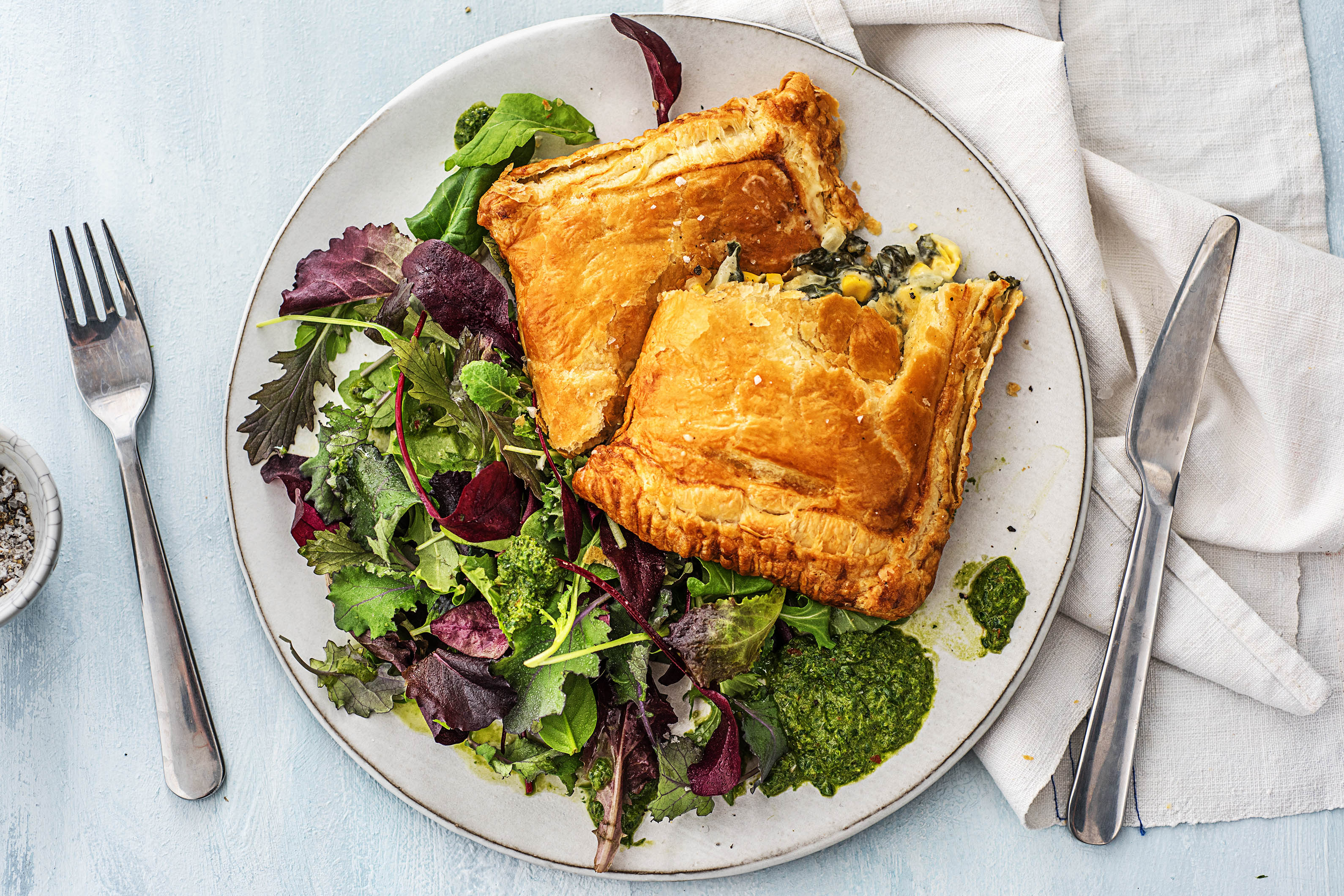 Knusprige Spinat-Mais-Taschen