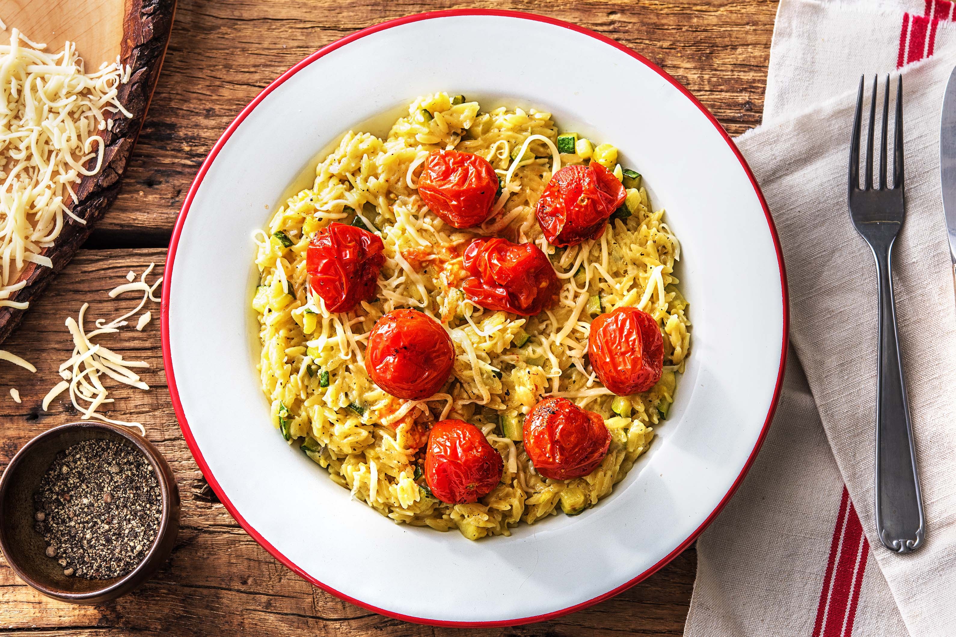 Orzo met mini-romatomaten uit de oven