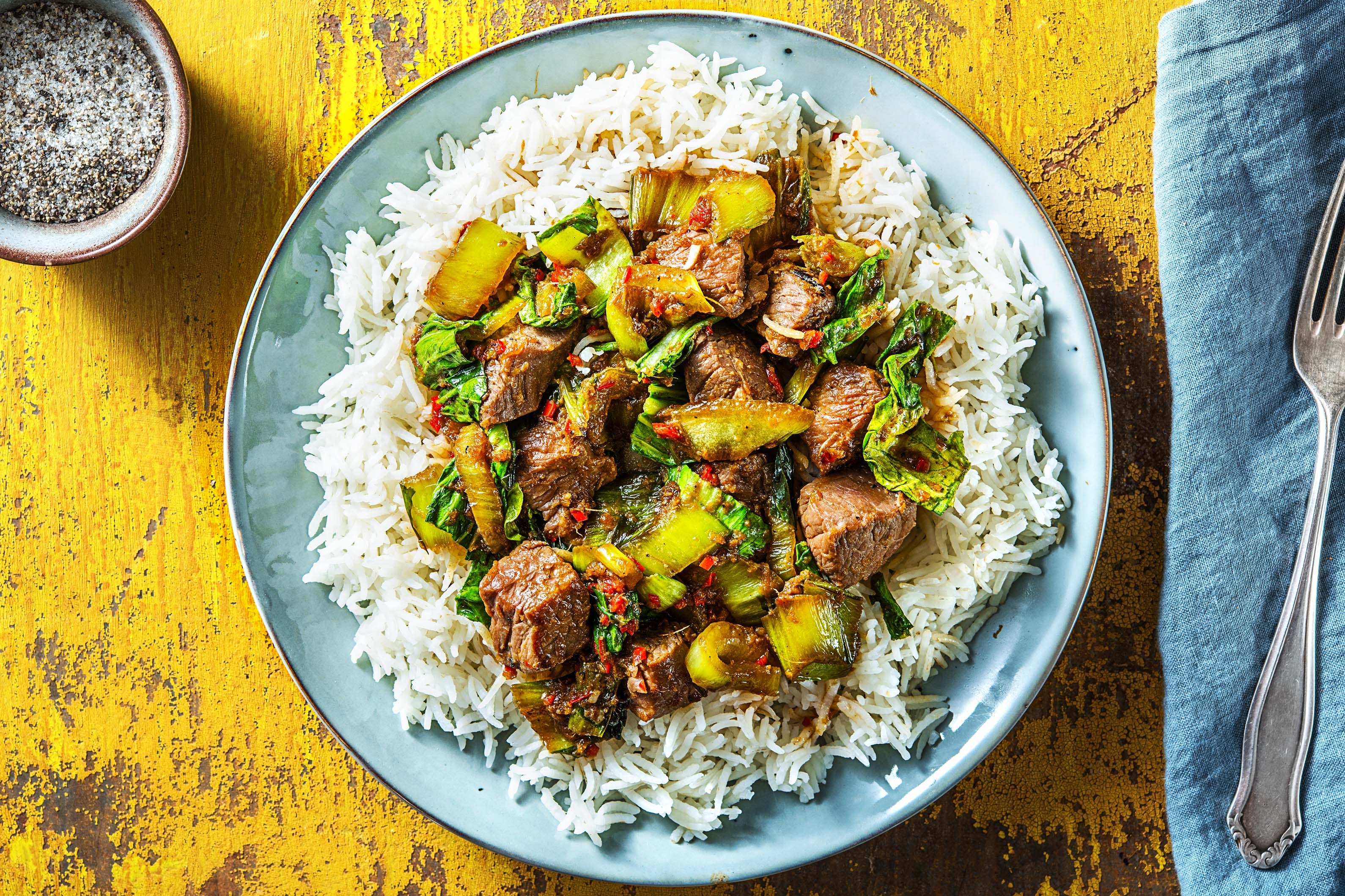 Biefstukpuntjes in soja-ketjapdressing