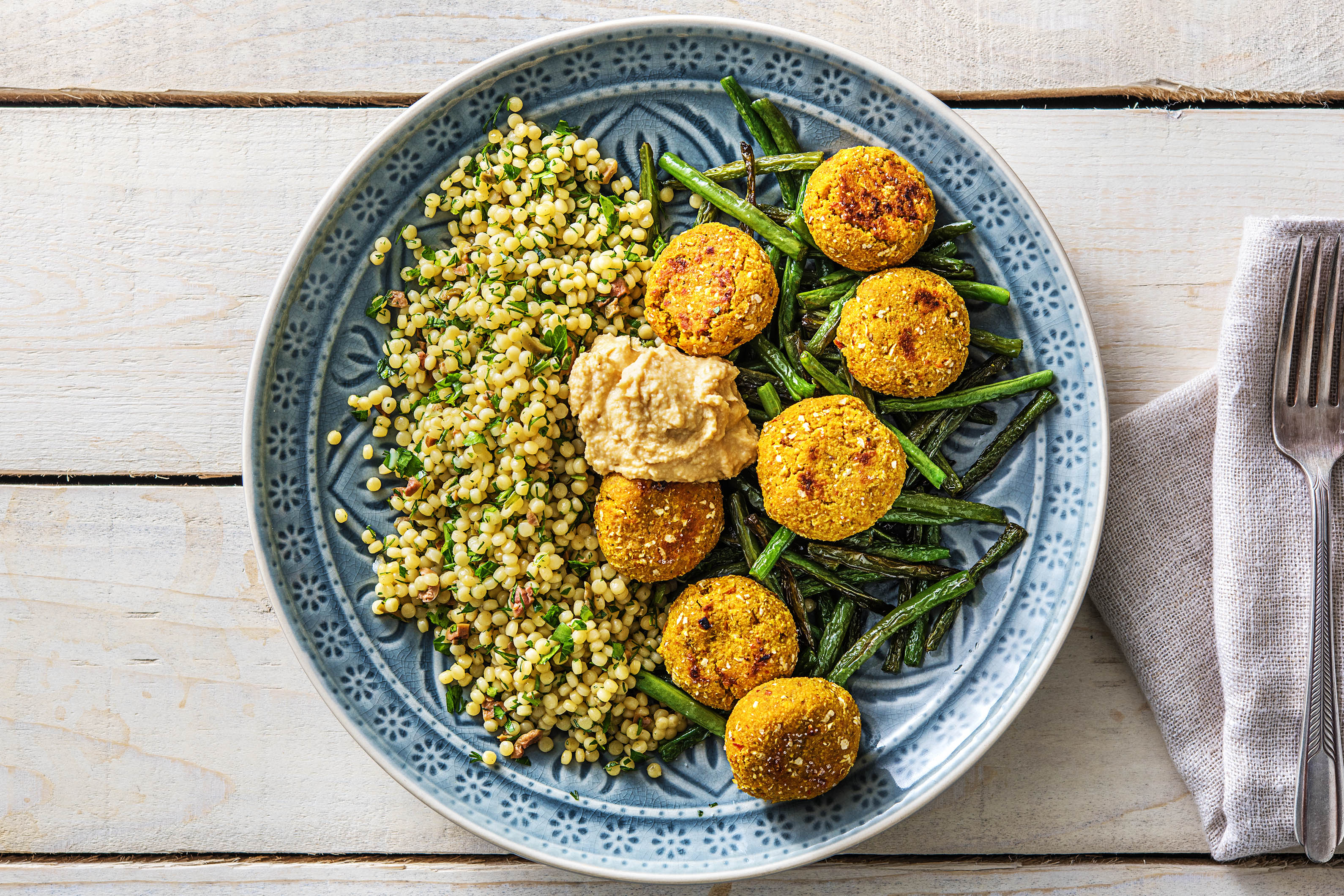 Salade méditerranéenne aux falafels