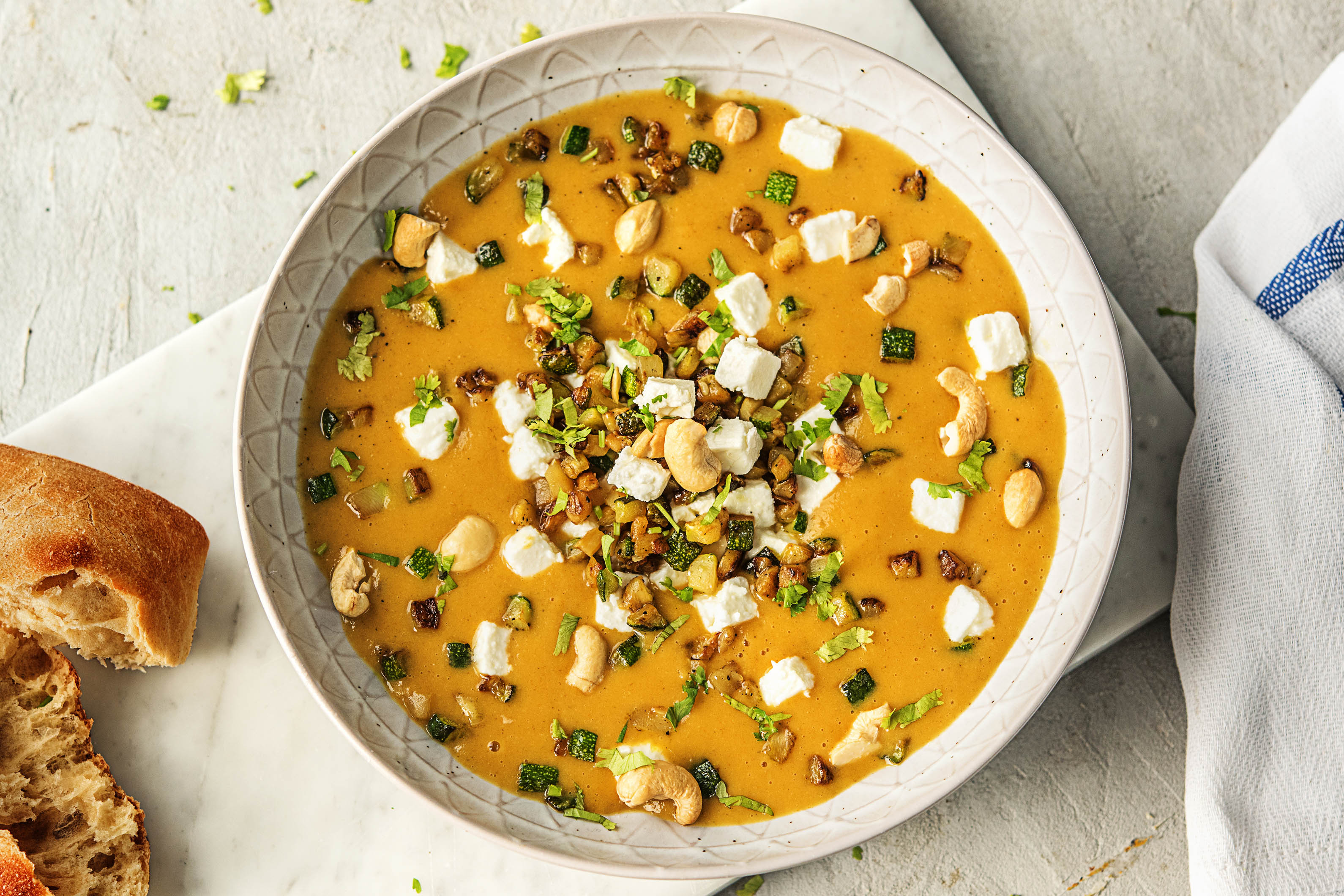 Soupe de pommes de terre à la feta à la péruvienne