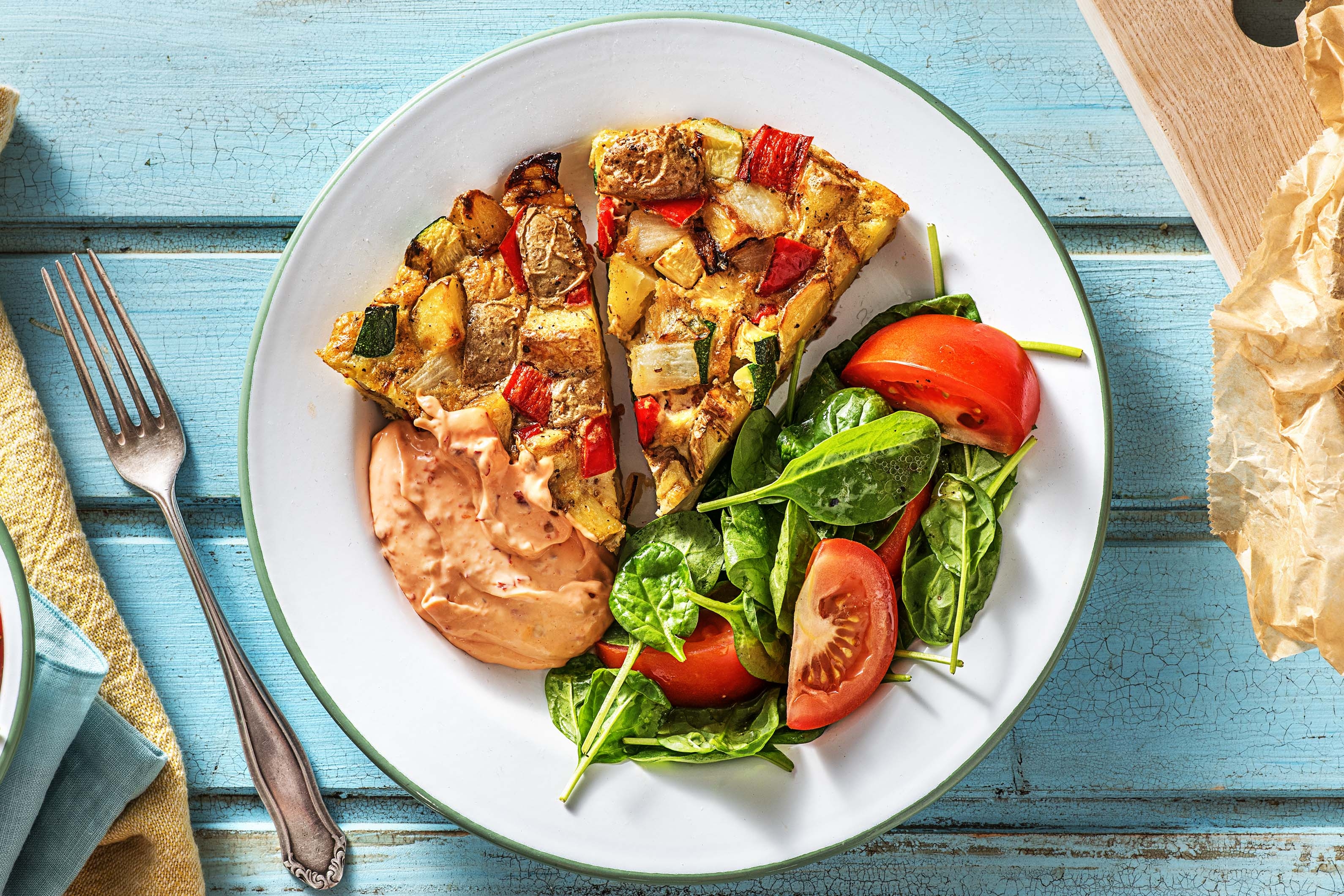 Kartoffel-Tortilla mit buntem Gemüse