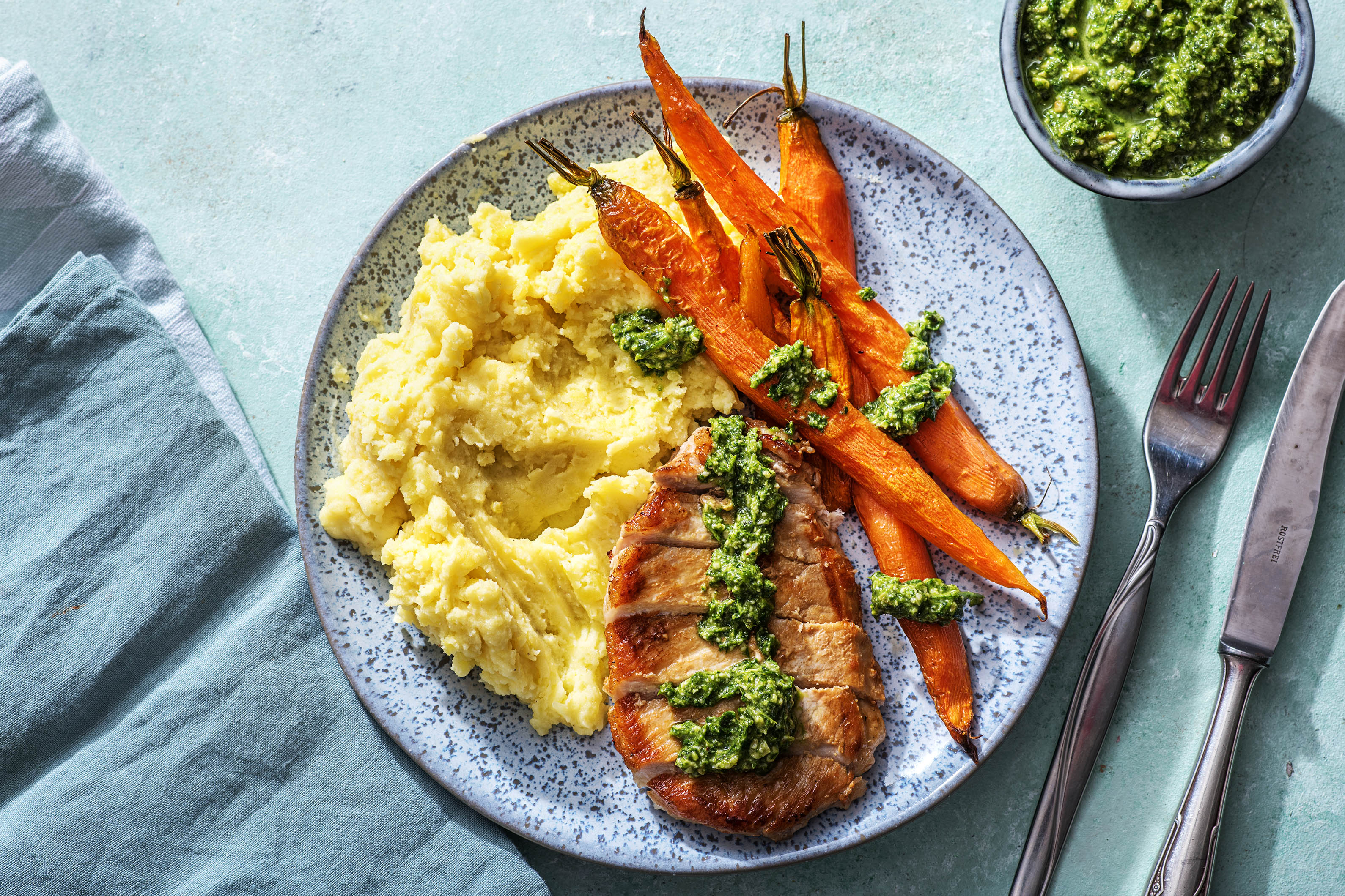 Schweinelachssteak mit Grünkohlpesto