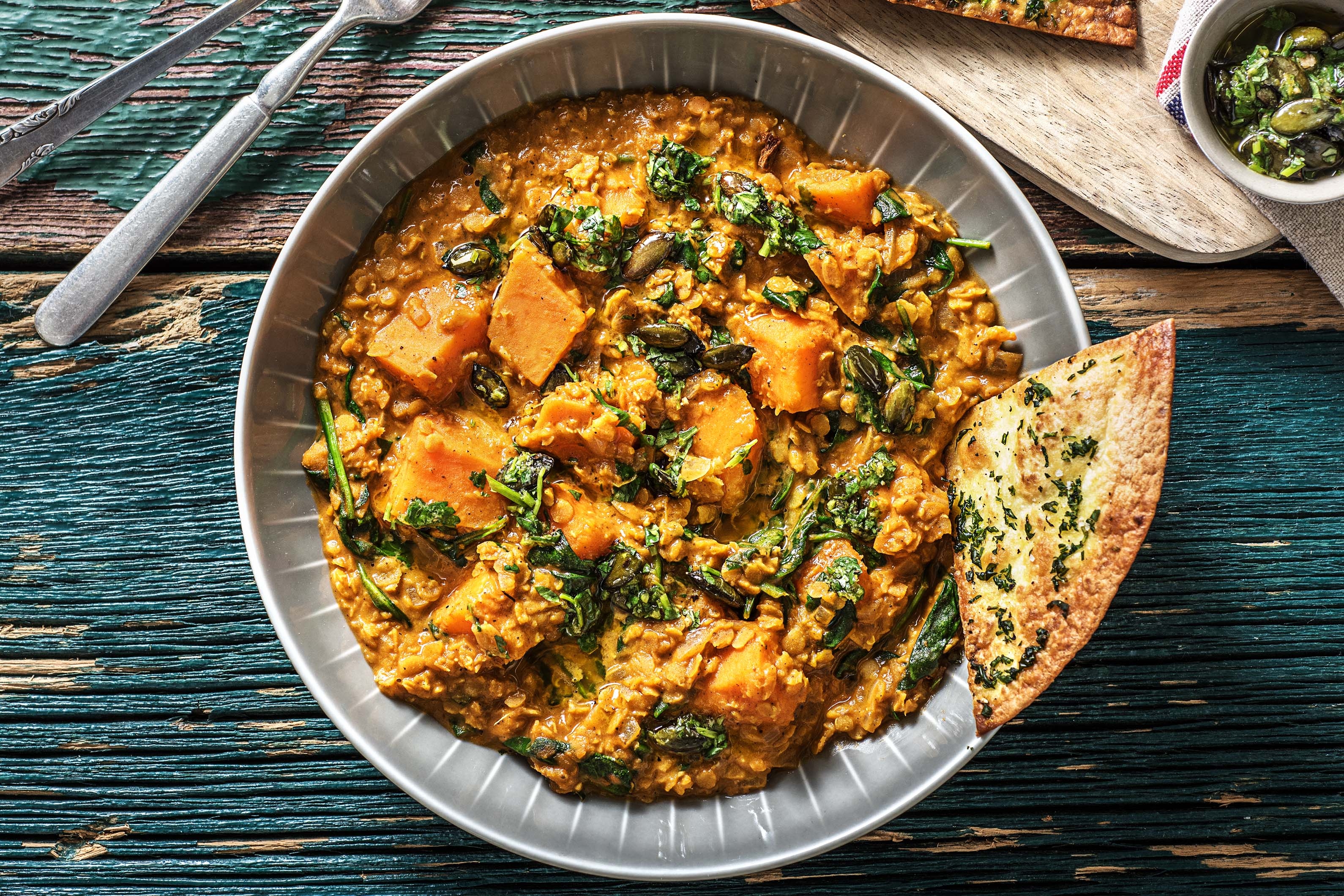 Indisches Dahl mit Süßkartoffel, Kokos