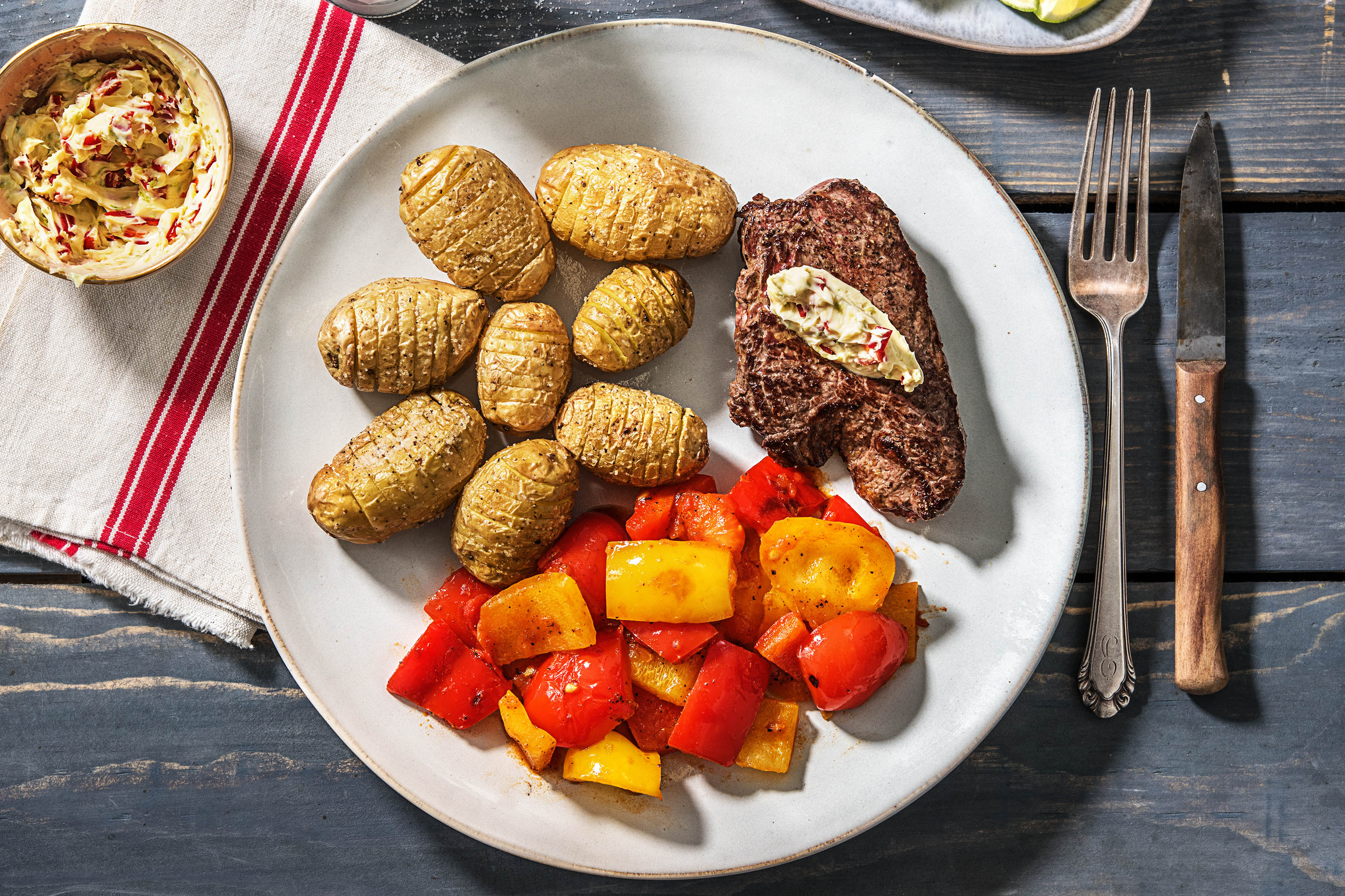 Rindersteaks mit feuriger Limettenbutter