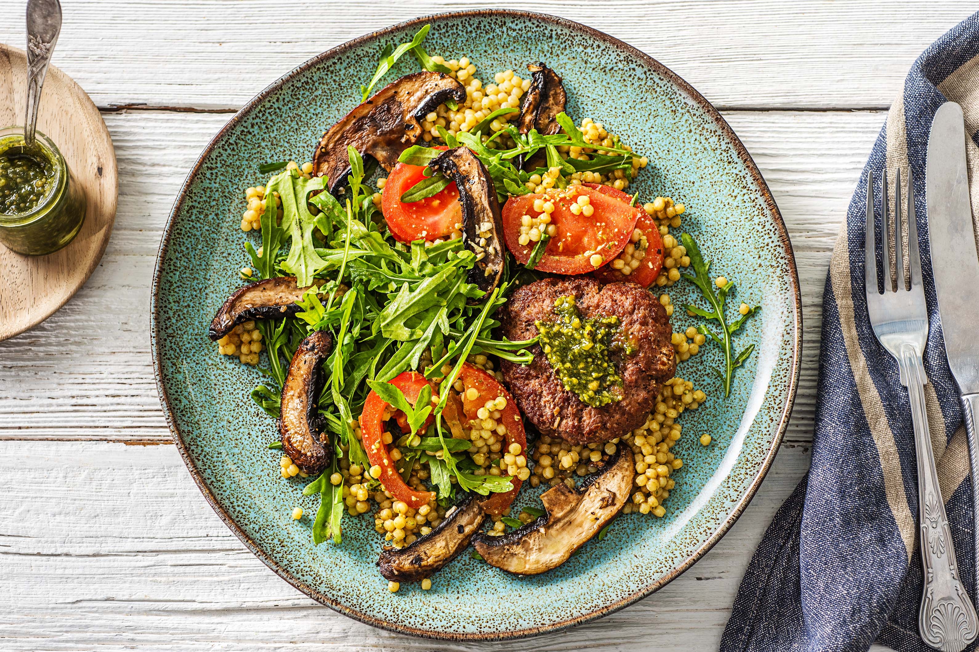 Salade de couscous perlé et steak haché