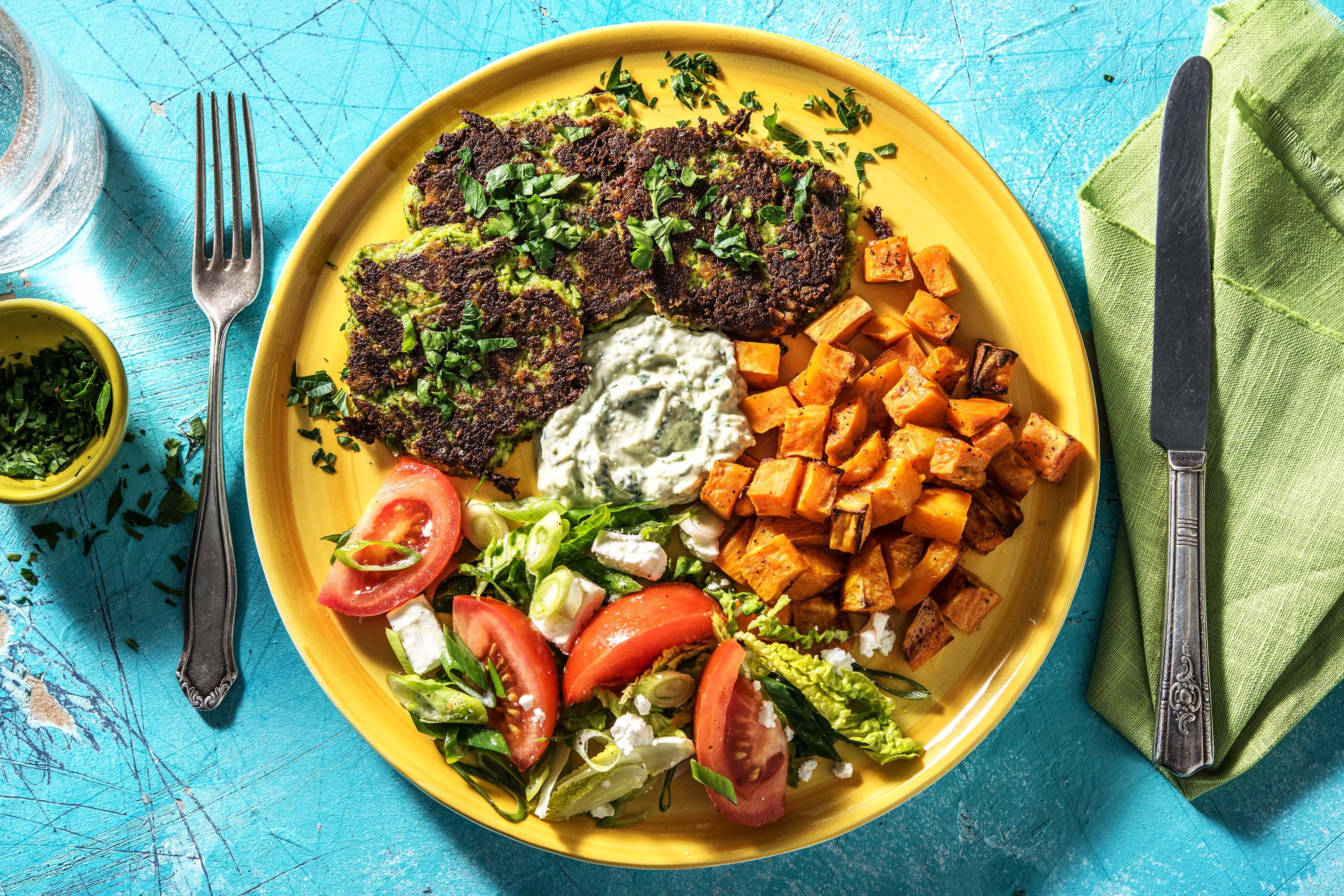 Broccoli-Taler mit Ofen-Süsskartoffeln