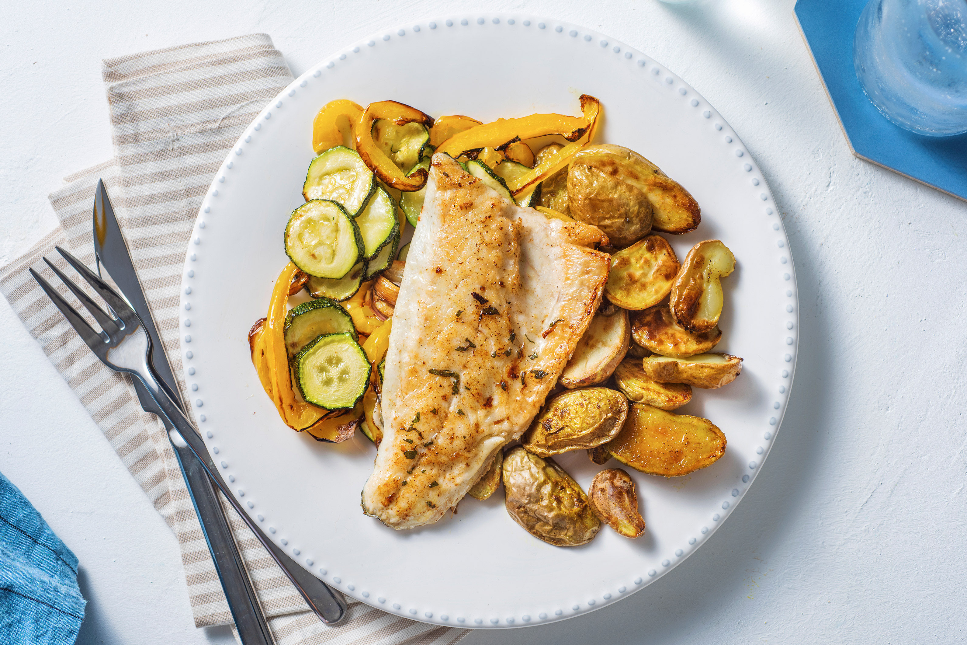 Filet de bar poêlé au beurre et à la sauge