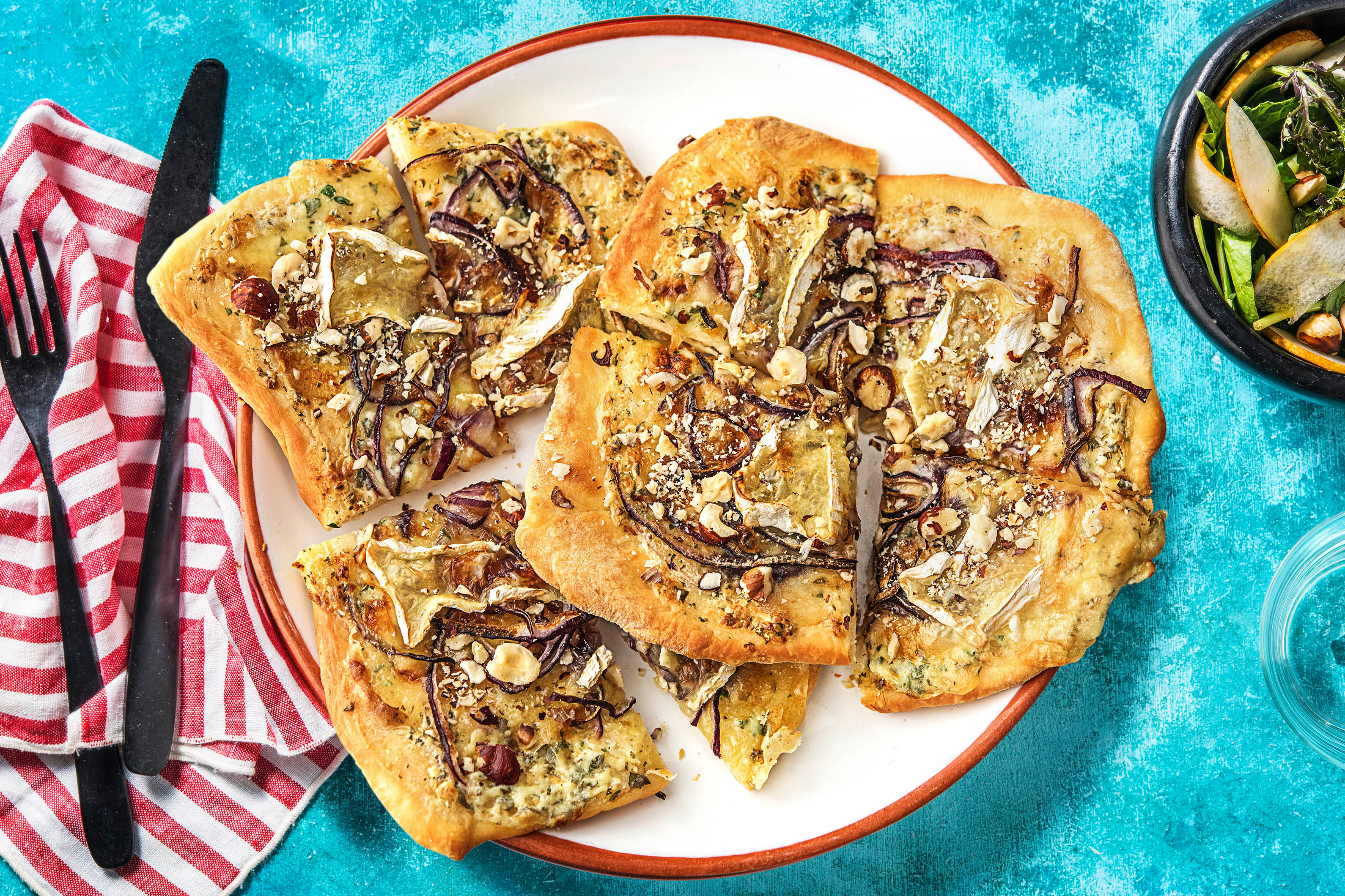 Flammkuchen mit Camembert,