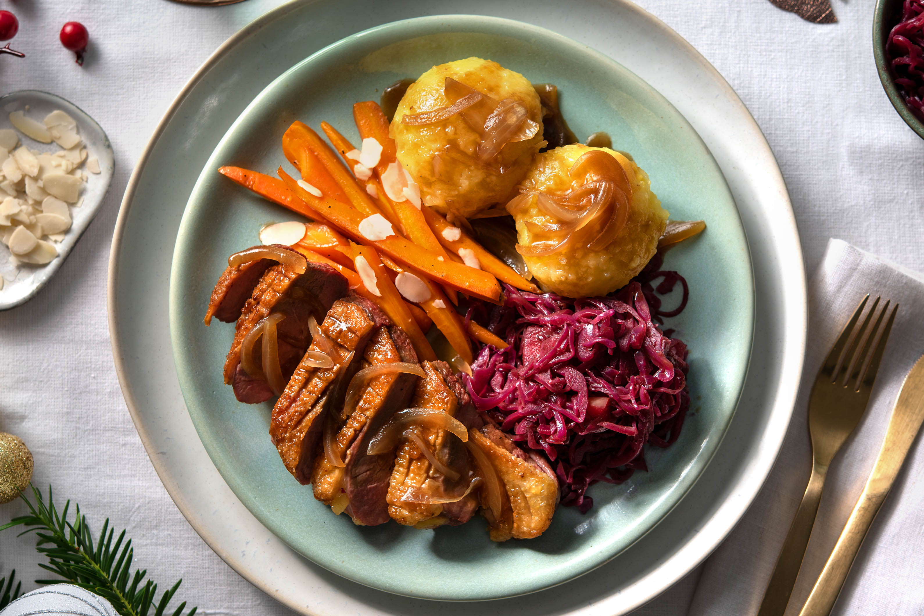 Weihnachtliche Entenbrust an Rotkohl
