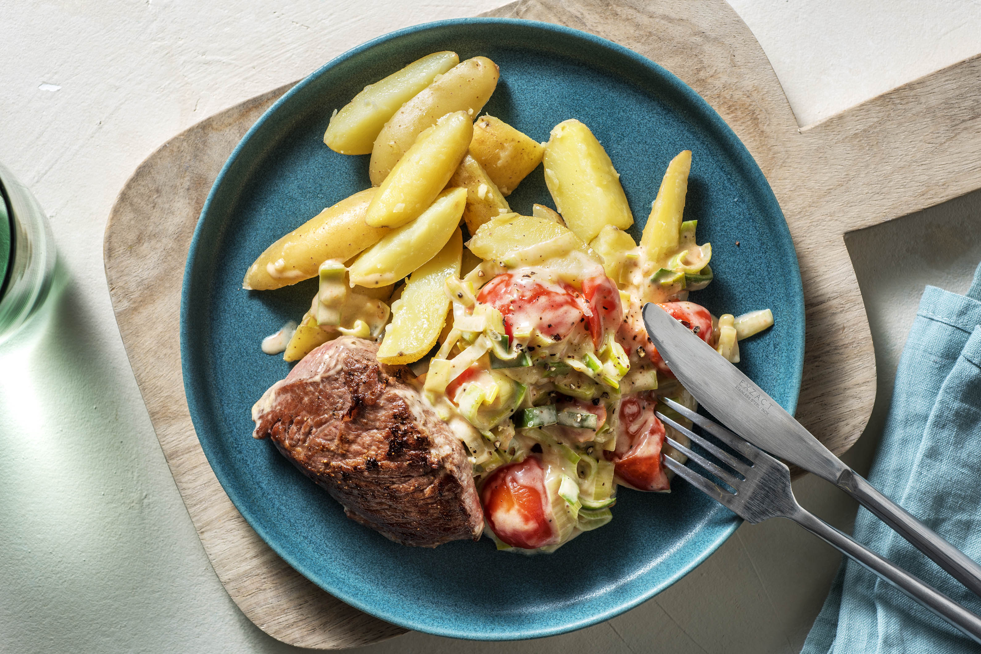 Rinderhüftsteak mit Knoblauch-Kartoffeln