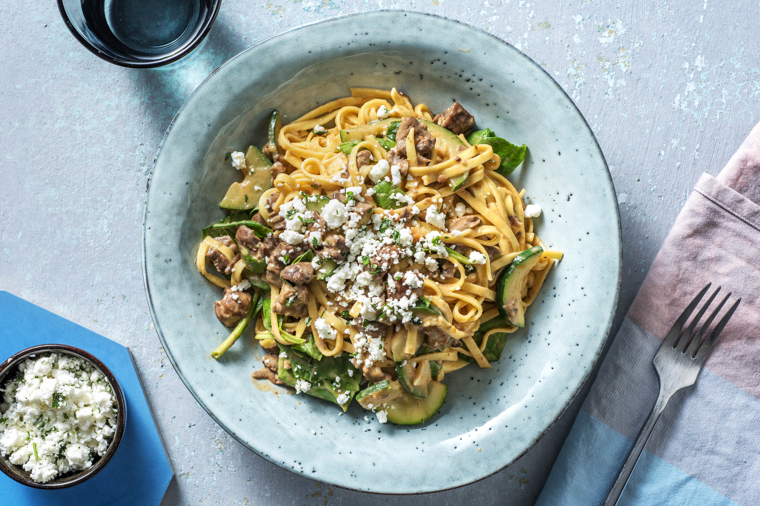 Spaghetti mit Tomatenrahm und Spinat