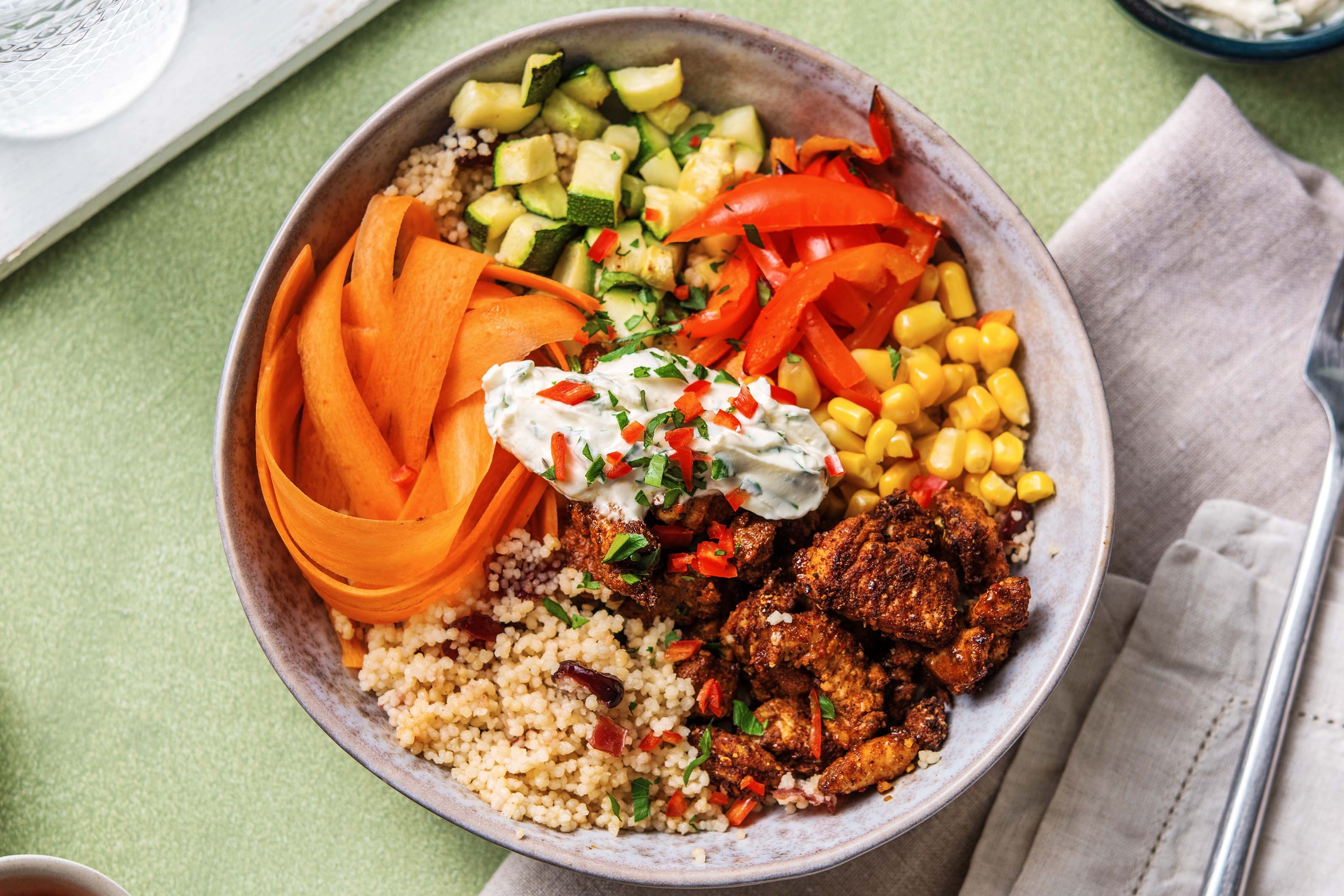 TEST DELETE AFTER Poke bowl med BBQ-marinerad kyckling