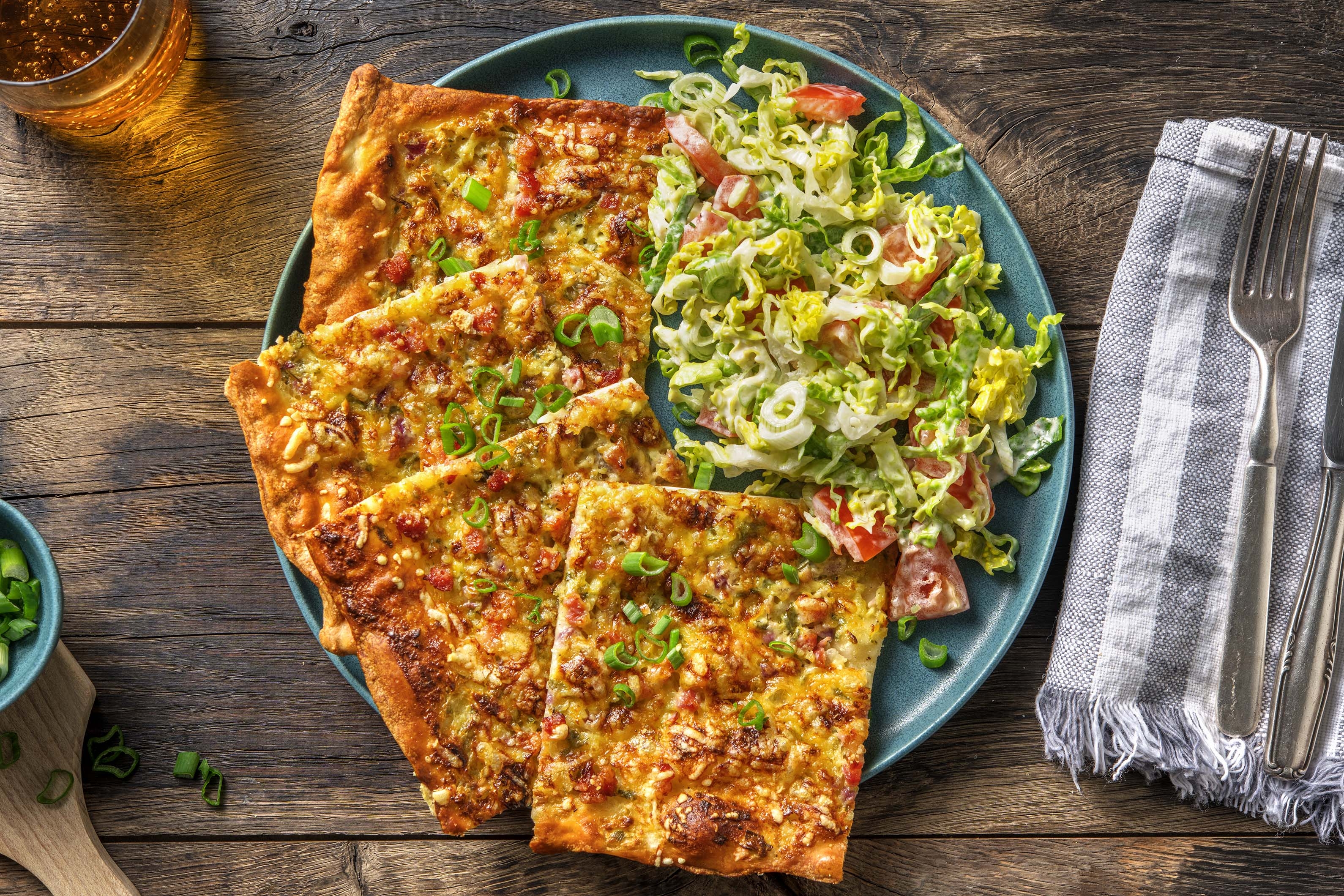 Flammkuchen mit Bacon und Bärlauch