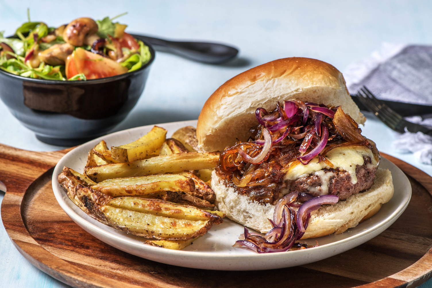 Burger de sanglier au fromage et chutney d'oignon