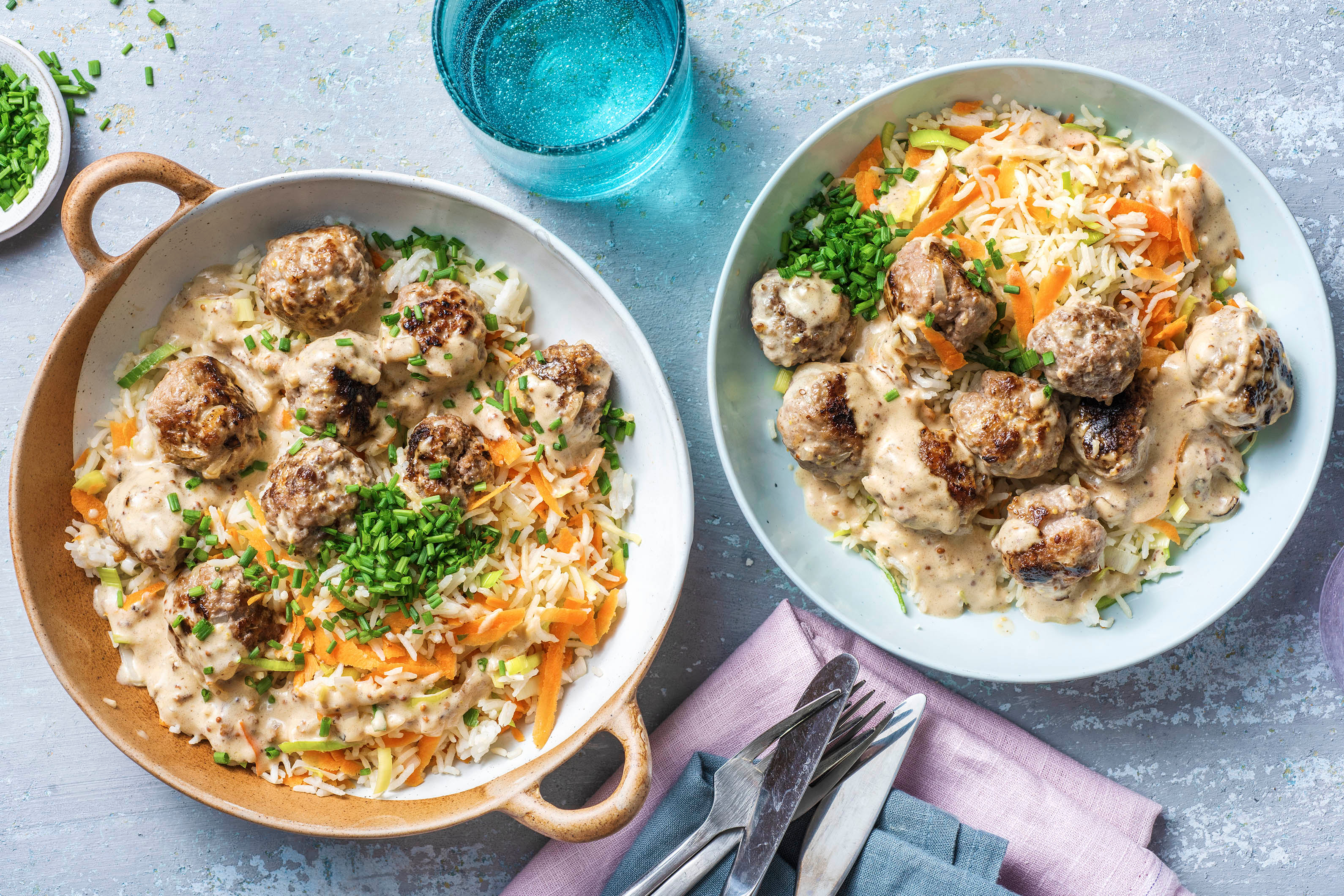 Hackbällchen in Senfsoße