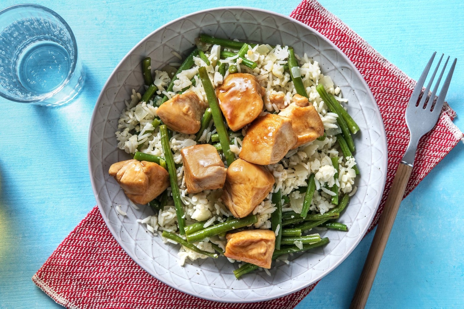 Poulet à l’asiatique aux haricots verts et au riz de chou-fleur