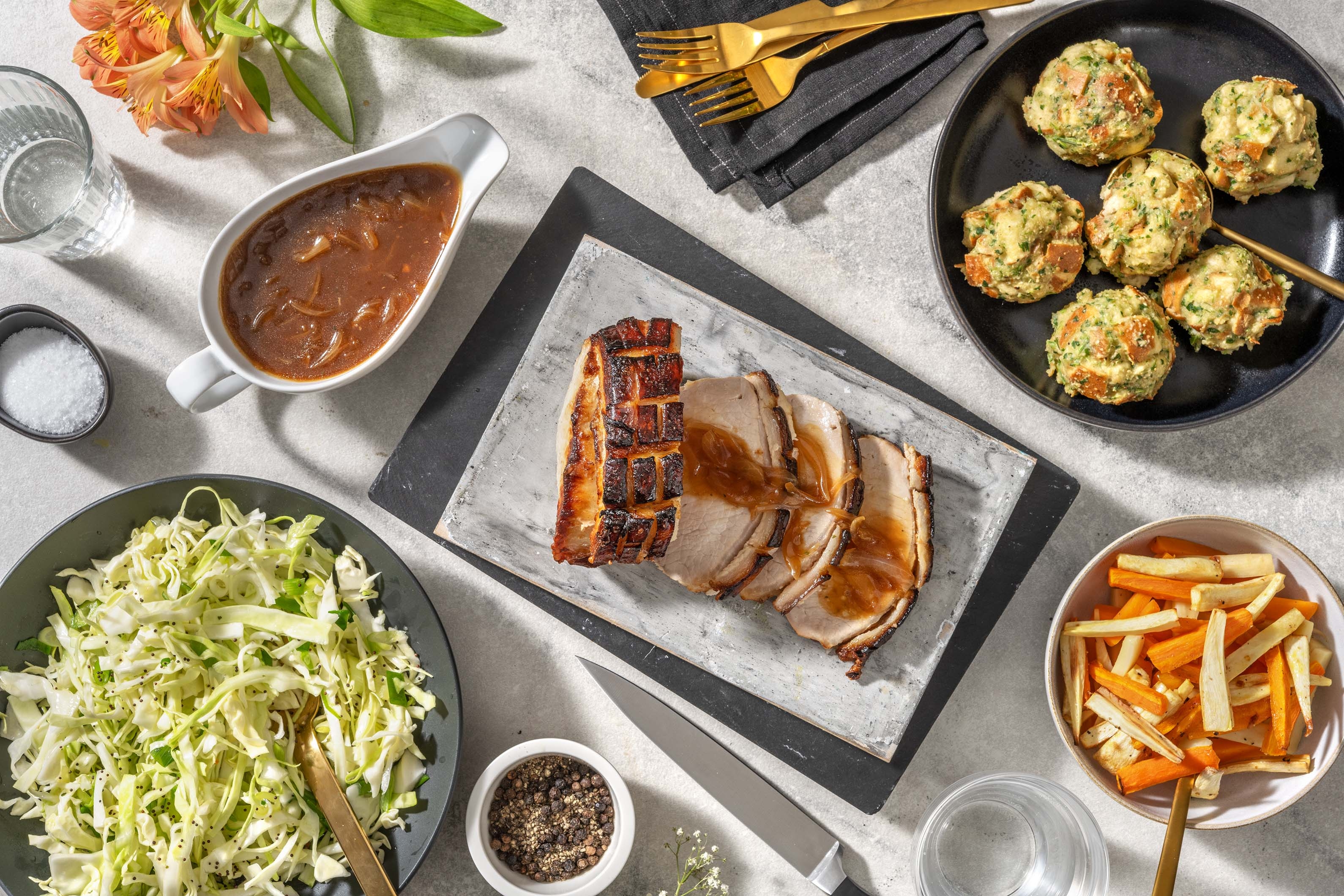 Krustenbraten mit Zwiebelsoße