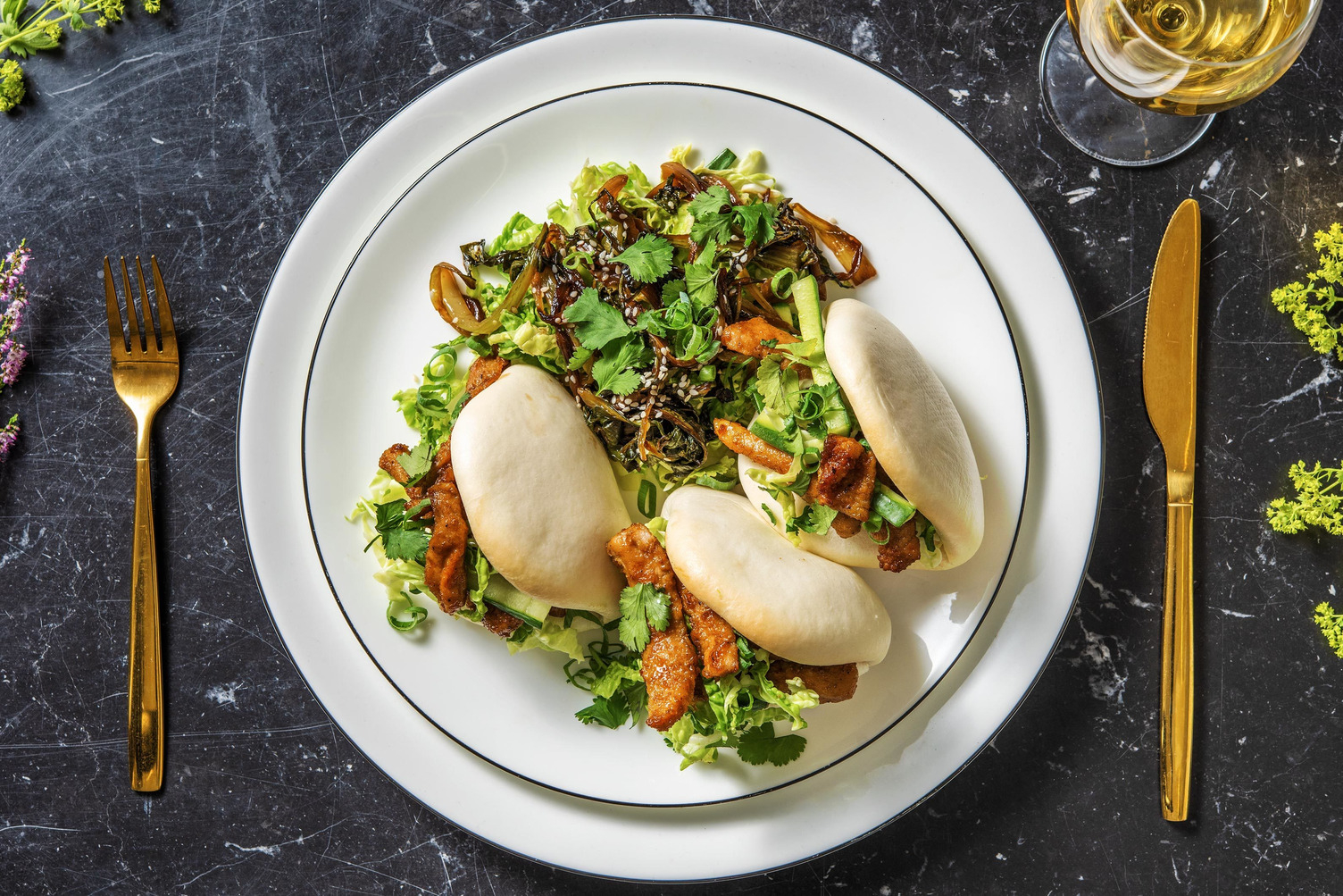 Bao bun met sticky varkenshaas