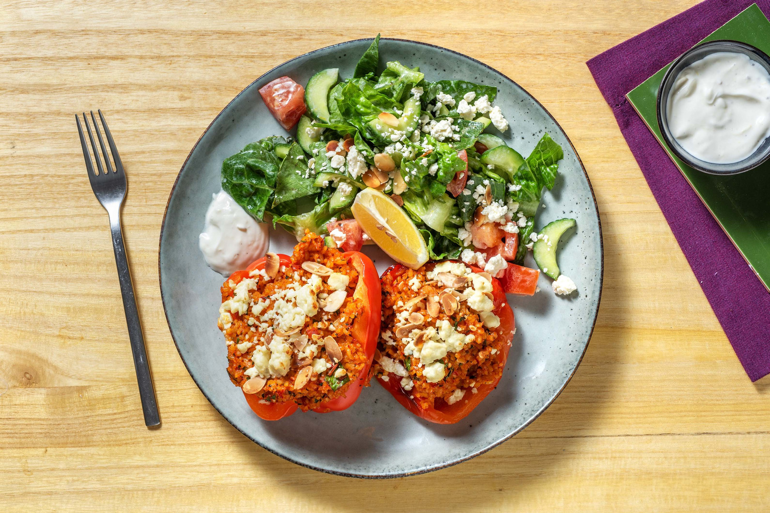 Paprika gefüllt mit Ajvarbulgur