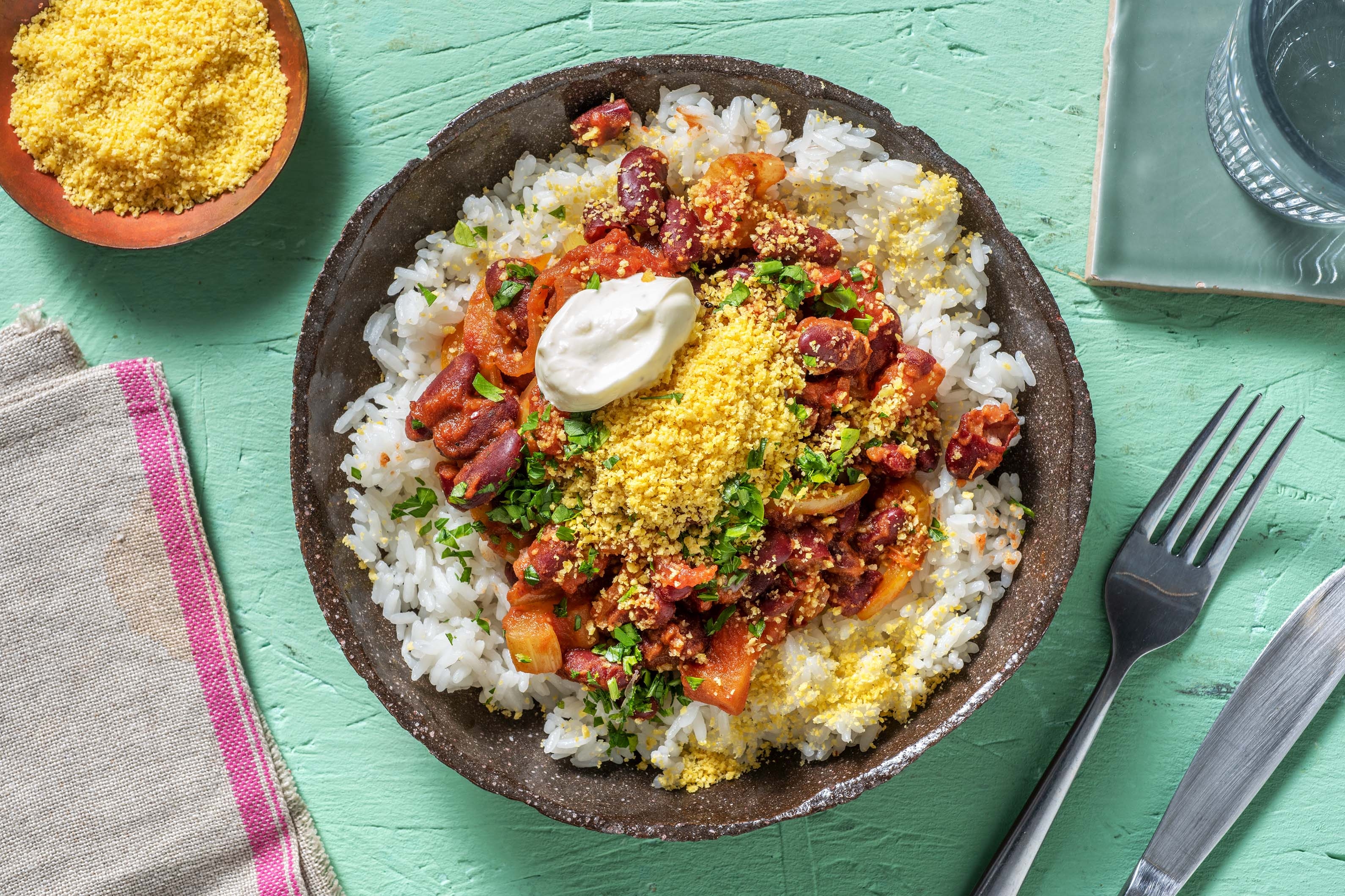 Bohnenpfanne mit Tortilla-Crunch