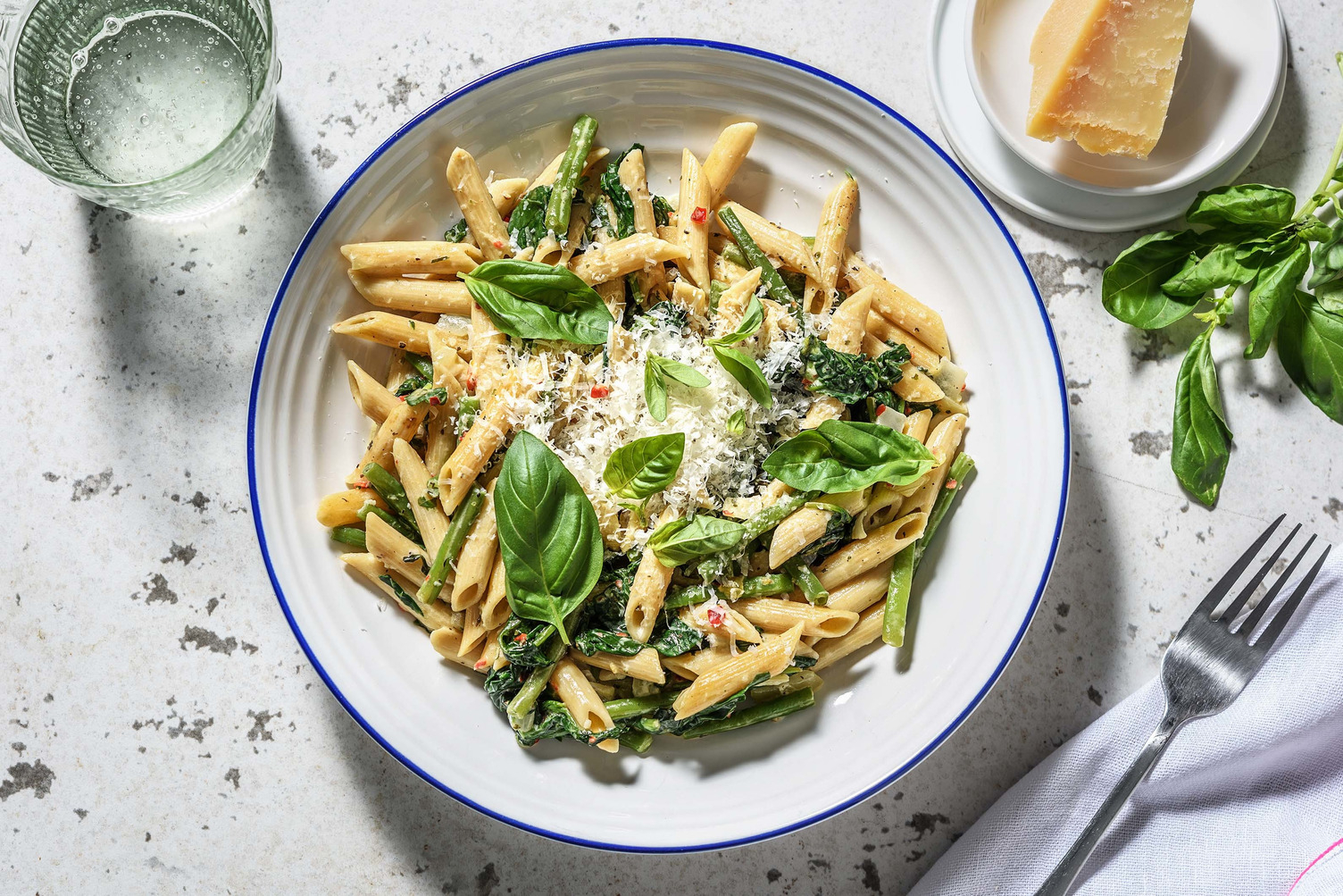 Pennes complètes aux haricots verts et épinards