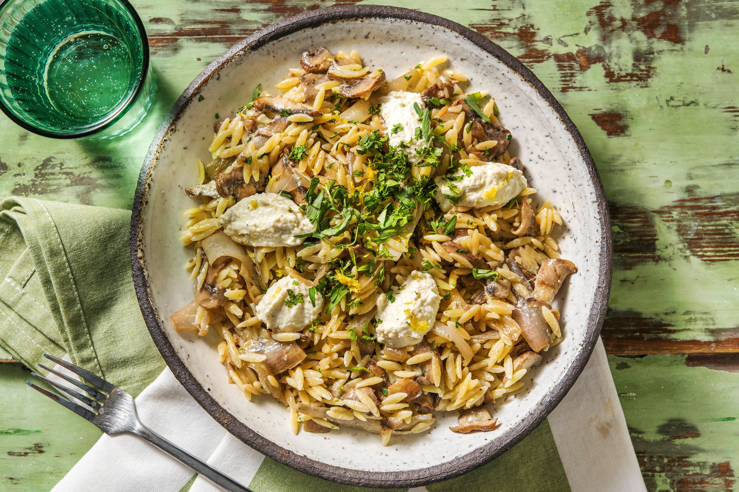 Orzo aux échalotes fondantes et ricotta au citron