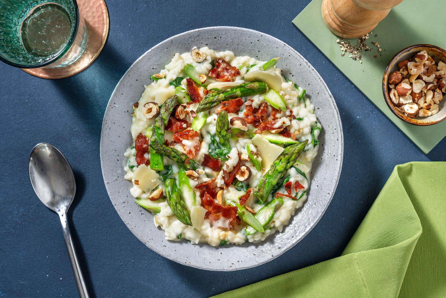 Risotto mit zitronigem grünen Spargel