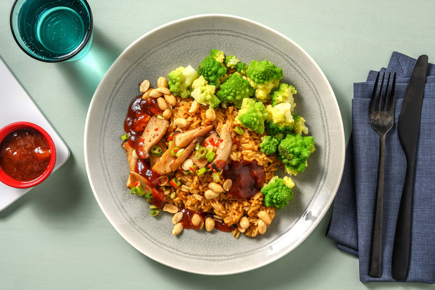 Sesam-Reis mit Romanesco & Kräuterseitlingen