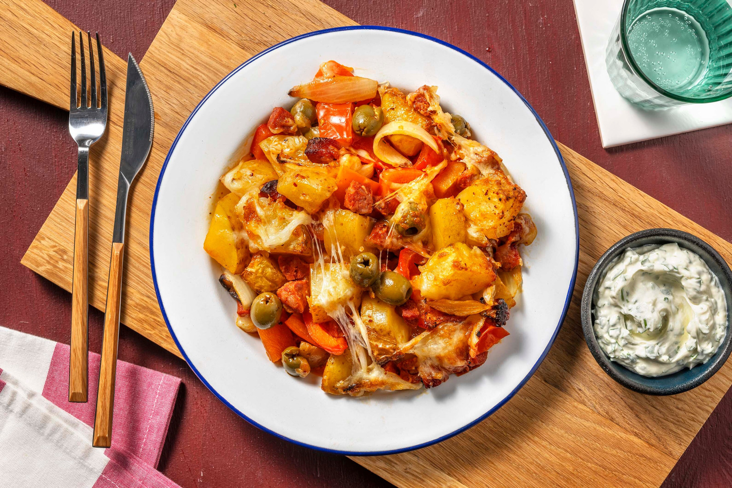 Pikanter Chorizo-Auflauf mit Kartoffeln & Käsekruste