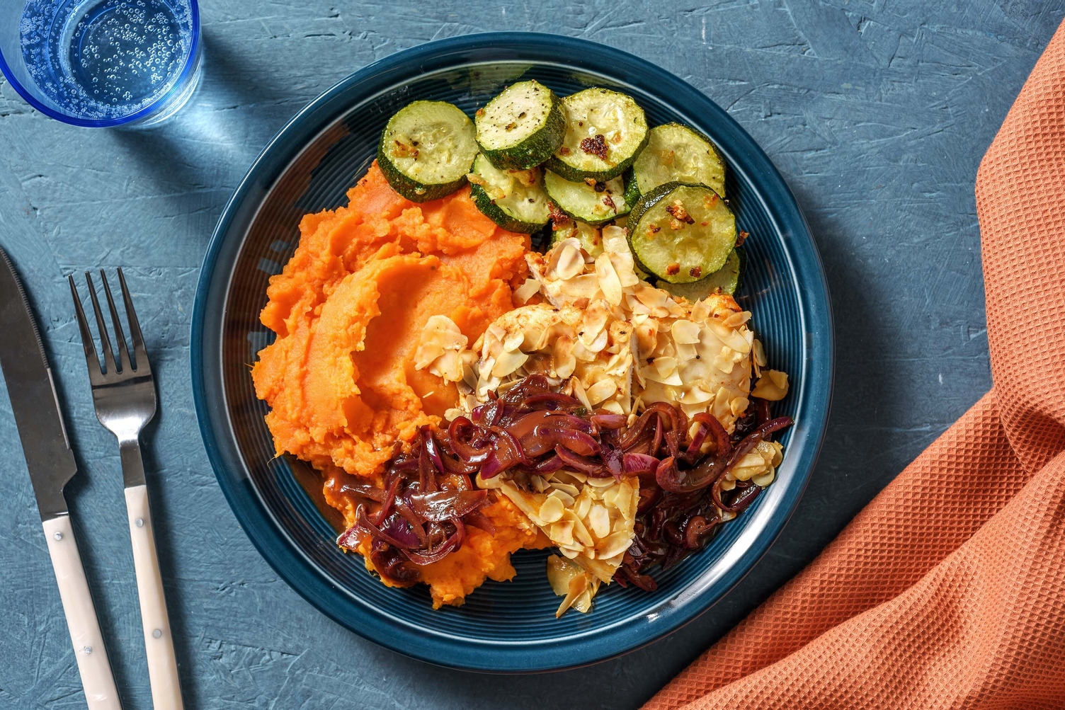 Würzige Bio-Schweinefilets mit Mandeln