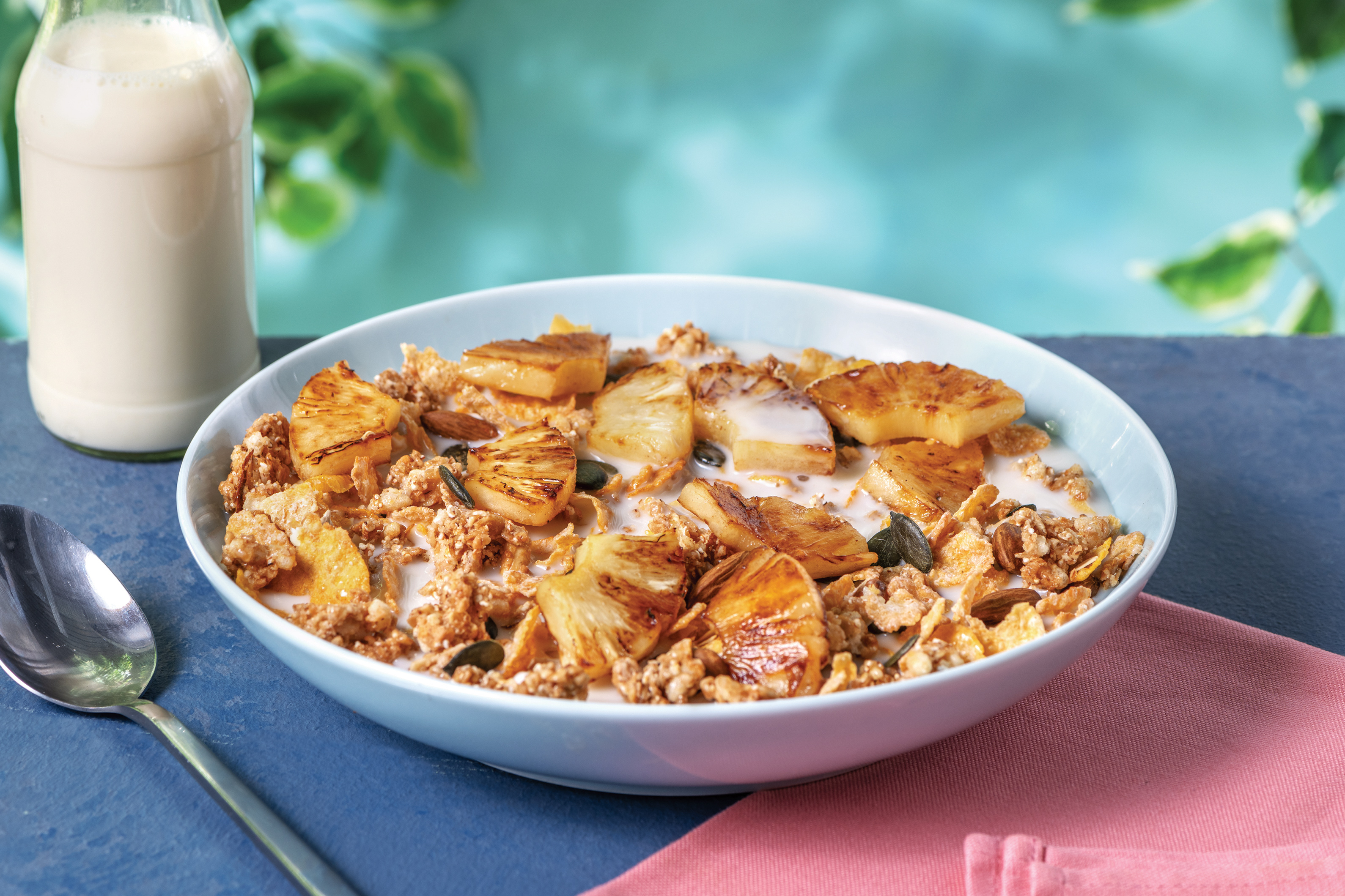 Vanilla Almond Muesli & Charred Pineapple